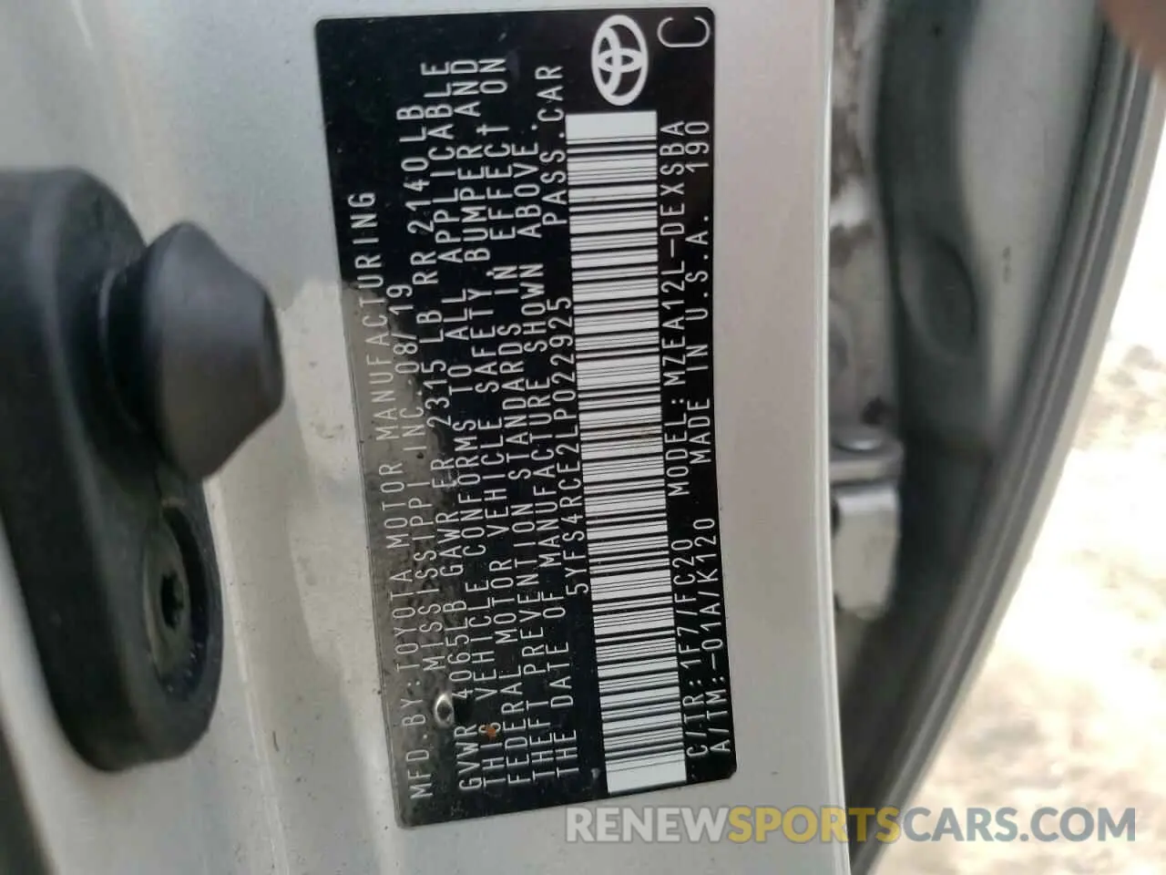 8 fotografías del automóvil dañado 5YFS4RCE2LP022925 TOYOTA COROLLA 2020