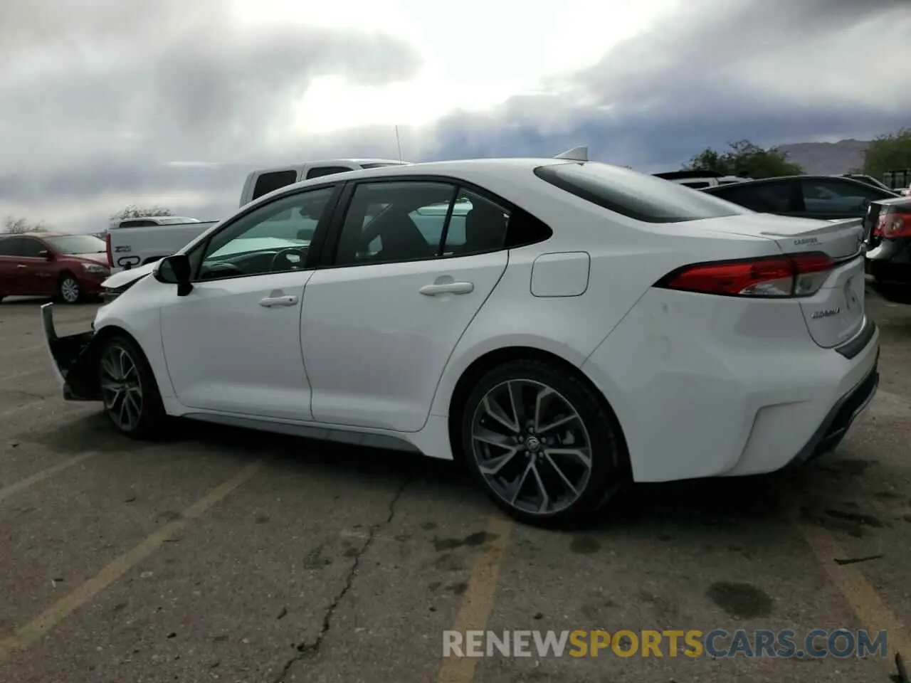 2 fotografías del automóvil dañado 5YFS4RCE2LP022990 TOYOTA COROLLA 2020