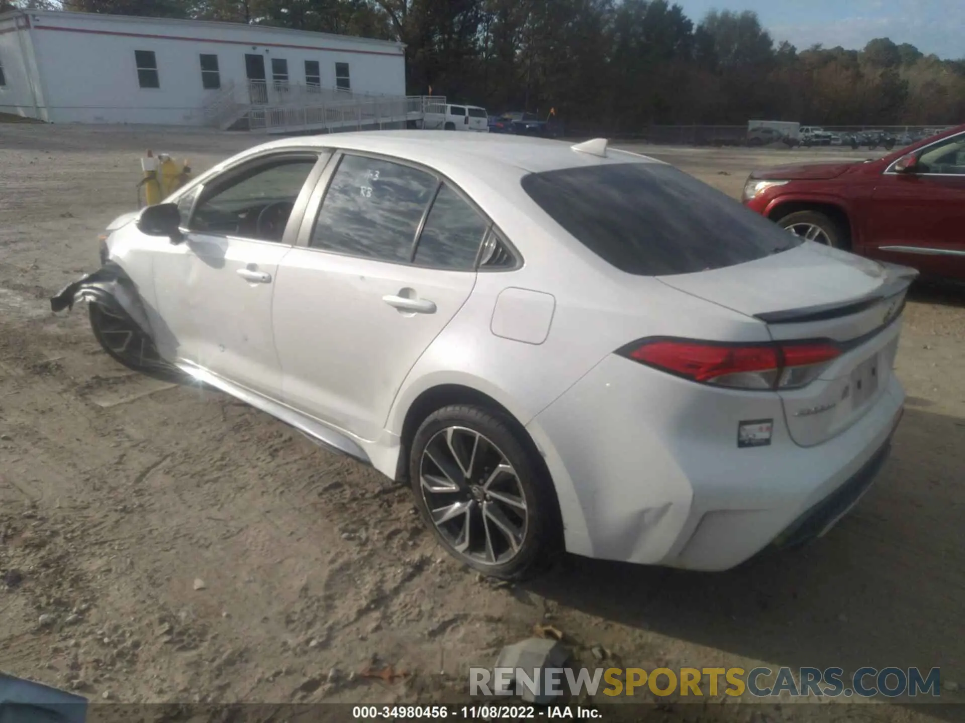 3 fotografías del automóvil dañado 5YFS4RCE2LP035660 TOYOTA COROLLA 2020