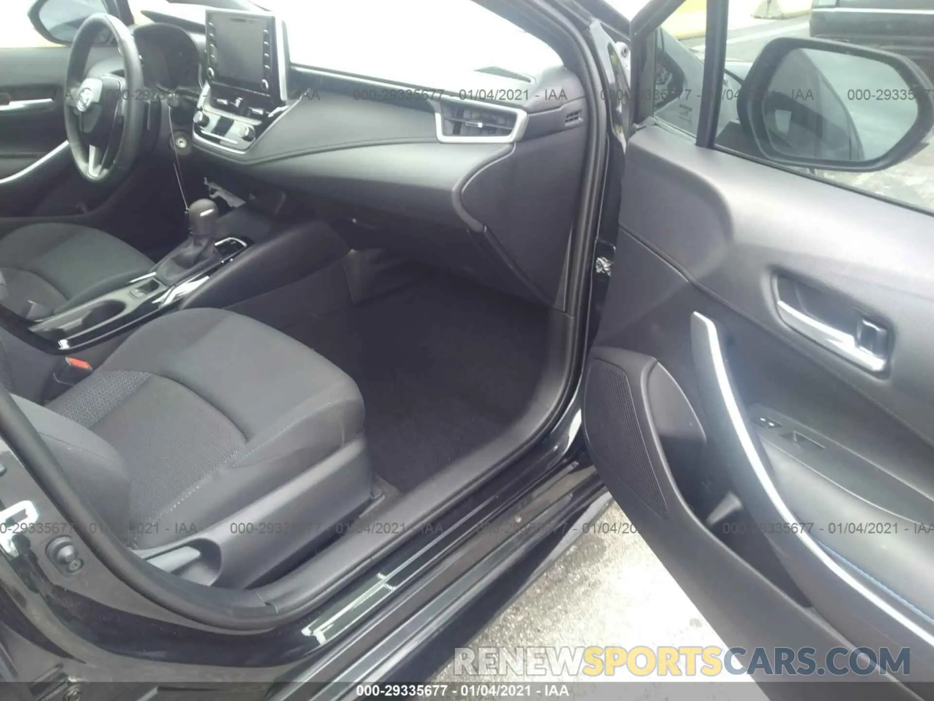 5 fotografías del automóvil dañado 5YFS4RCE2LP035738 TOYOTA COROLLA 2020