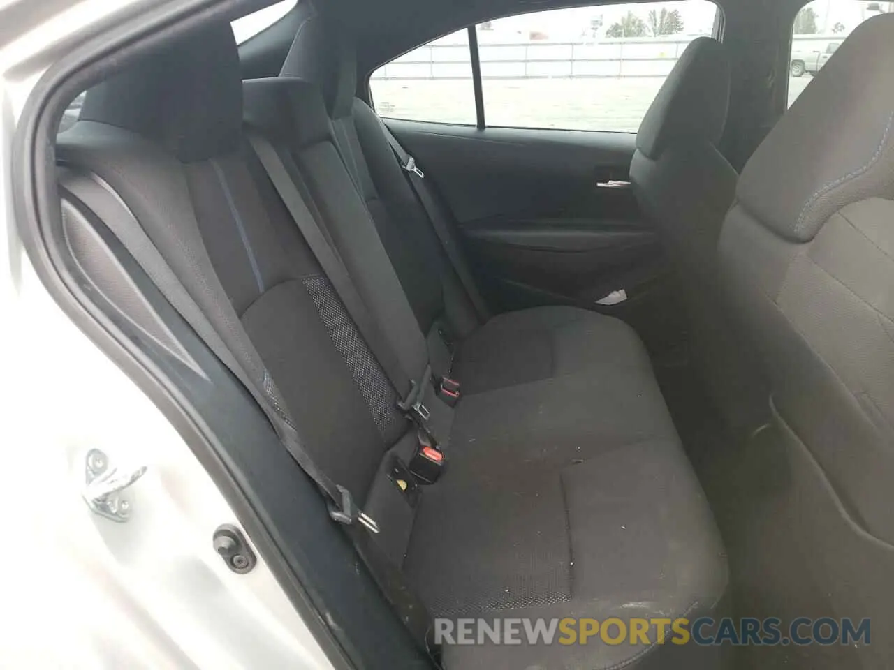 6 fotografías del automóvil dañado 5YFS4RCE2LP037005 TOYOTA COROLLA 2020