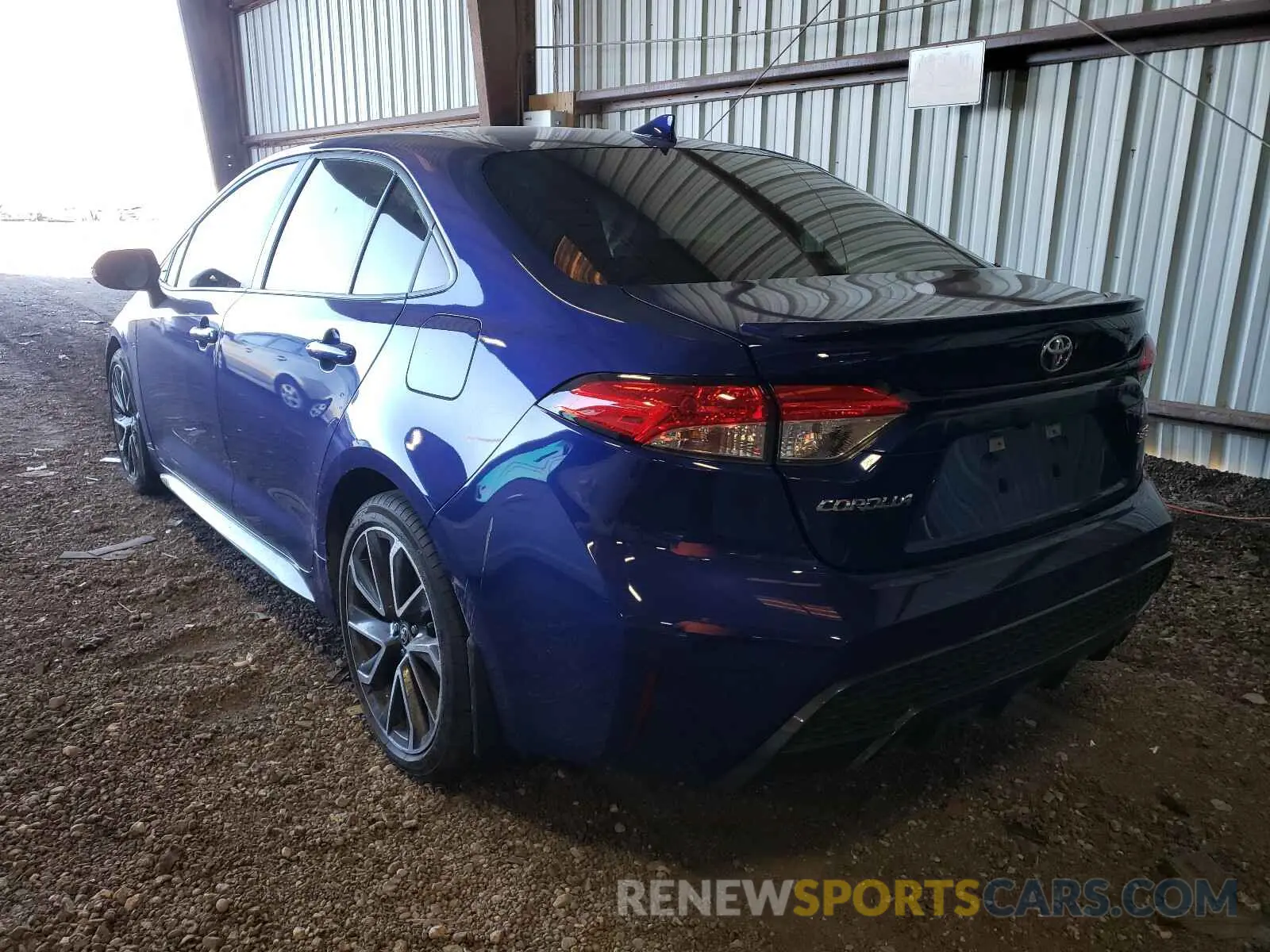 3 fotografías del automóvil dañado 5YFS4RCE2LP045461 TOYOTA COROLLA 2020
