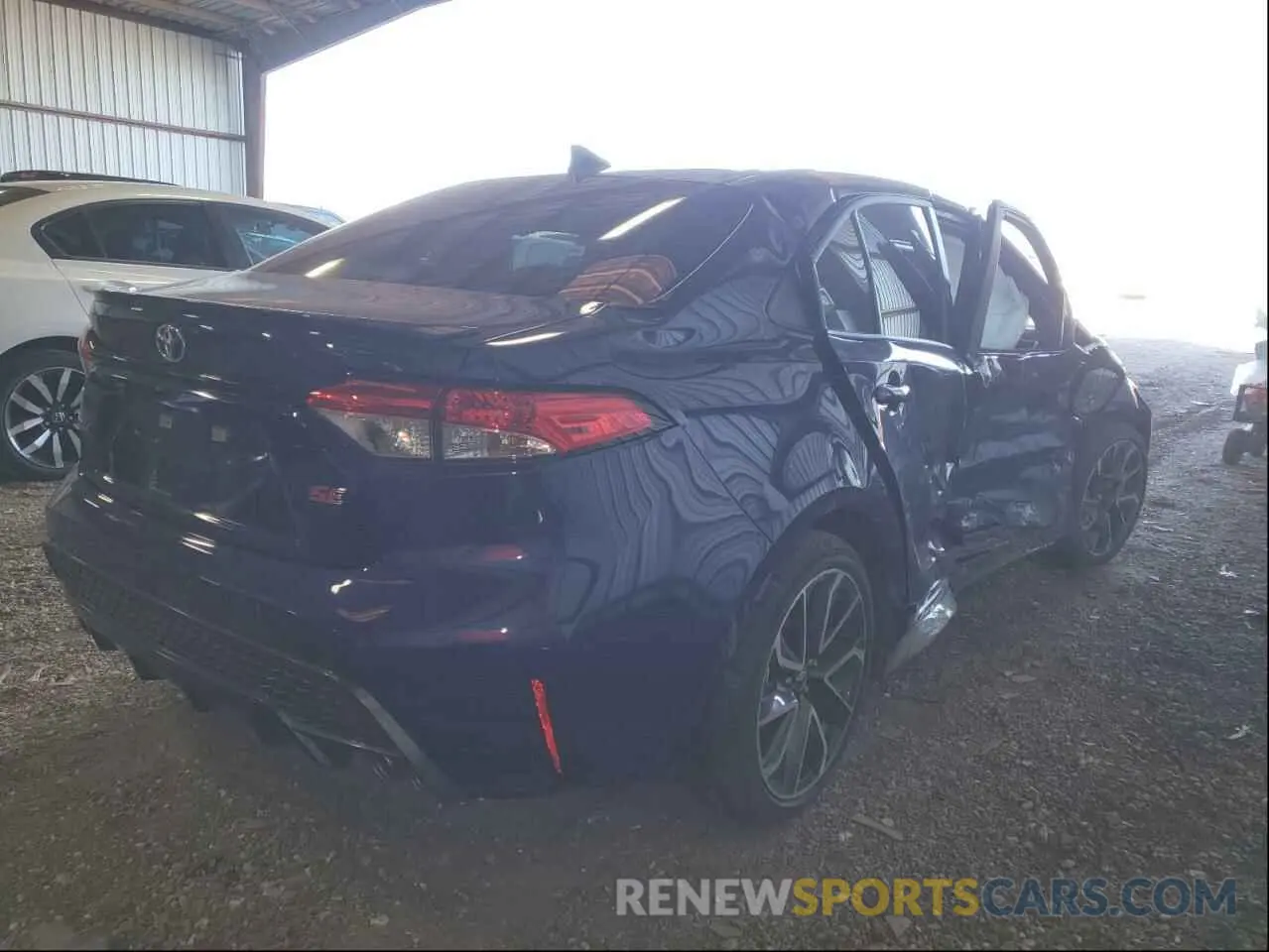 4 fotografías del automóvil dañado 5YFS4RCE2LP045461 TOYOTA COROLLA 2020
