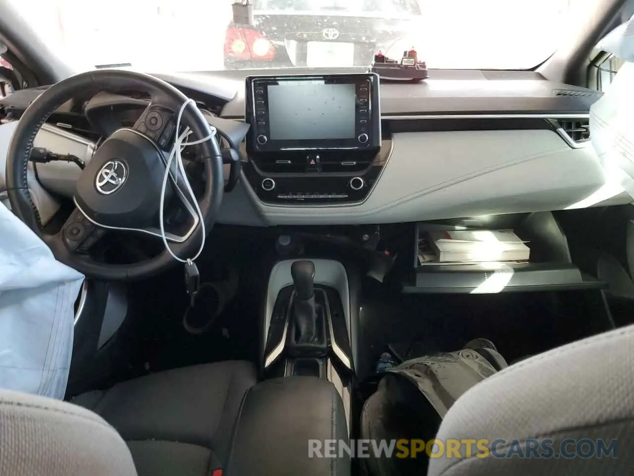 8 fotografías del automóvil dañado 5YFS4RCE2LP046643 TOYOTA COROLLA 2020