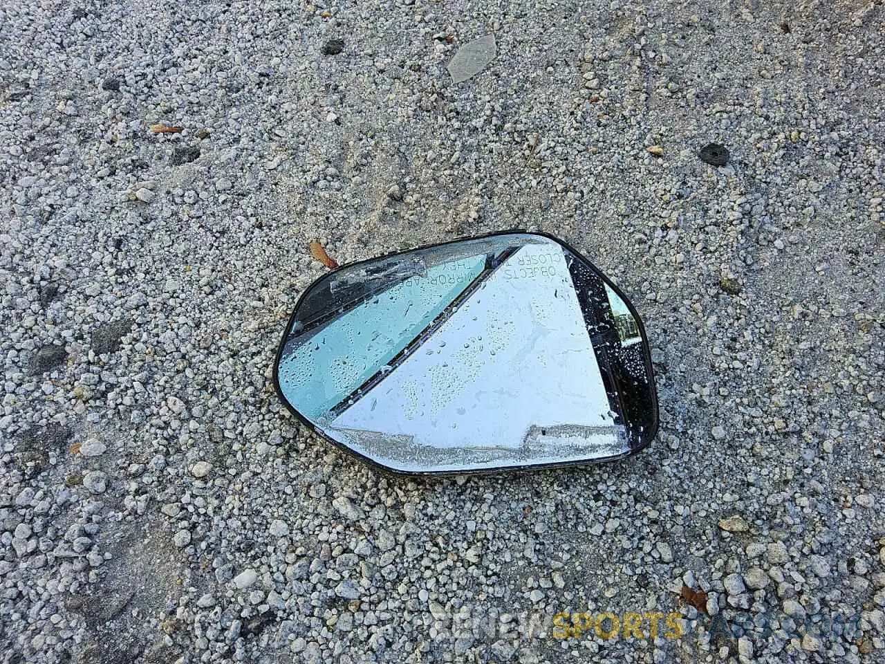 12 fotografías del automóvil dañado 5YFS4RCE2LP047243 TOYOTA COROLLA 2020