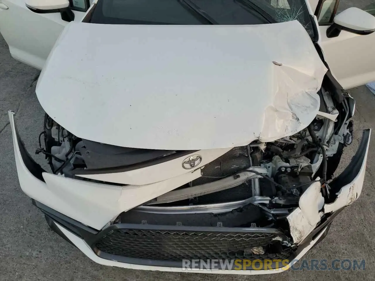 11 fotografías del automóvil dañado 5YFS4RCE2LP048215 TOYOTA COROLLA 2020