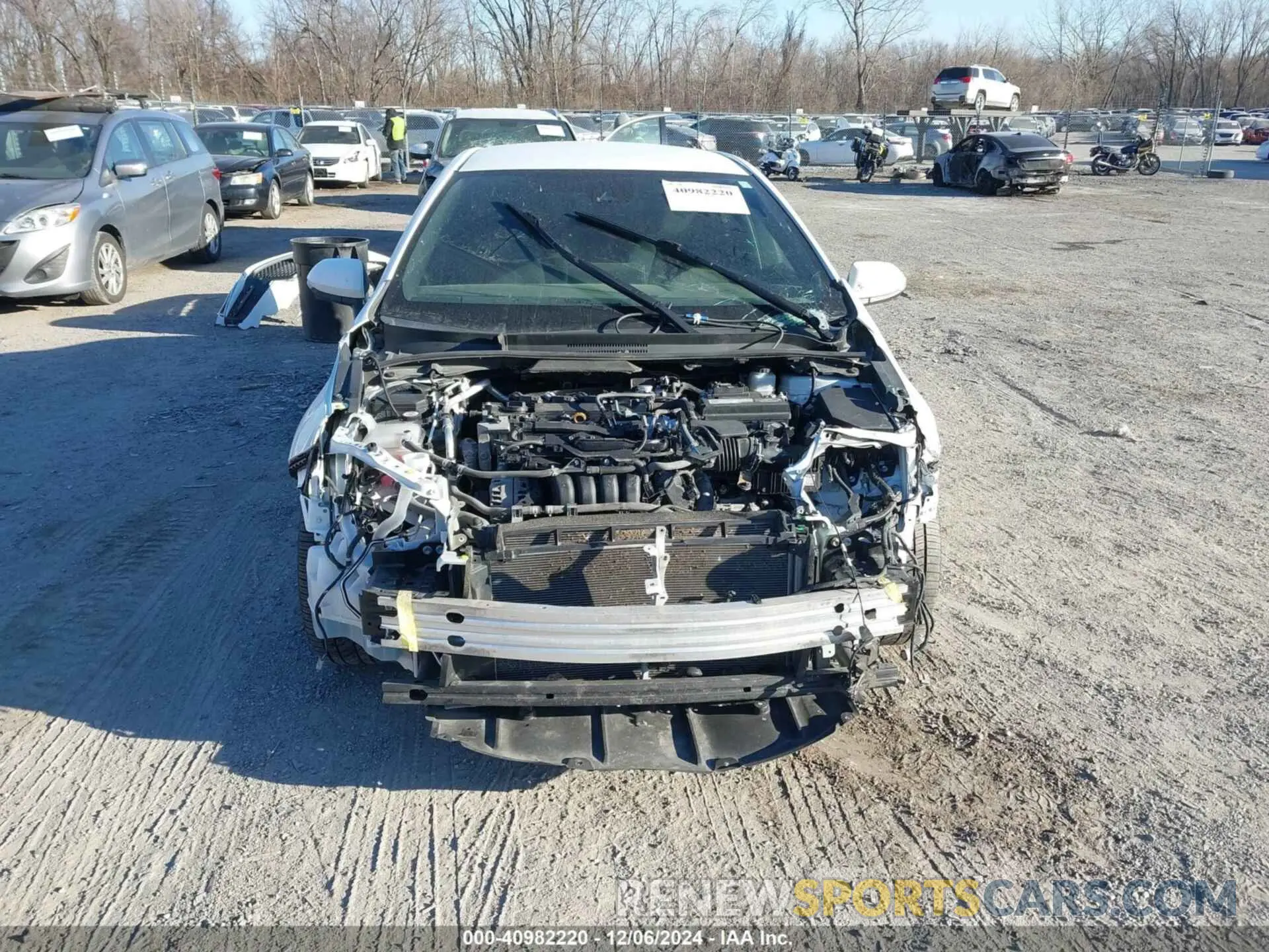 13 fotografías del automóvil dañado 5YFS4RCE3LP011948 TOYOTA COROLLA 2020