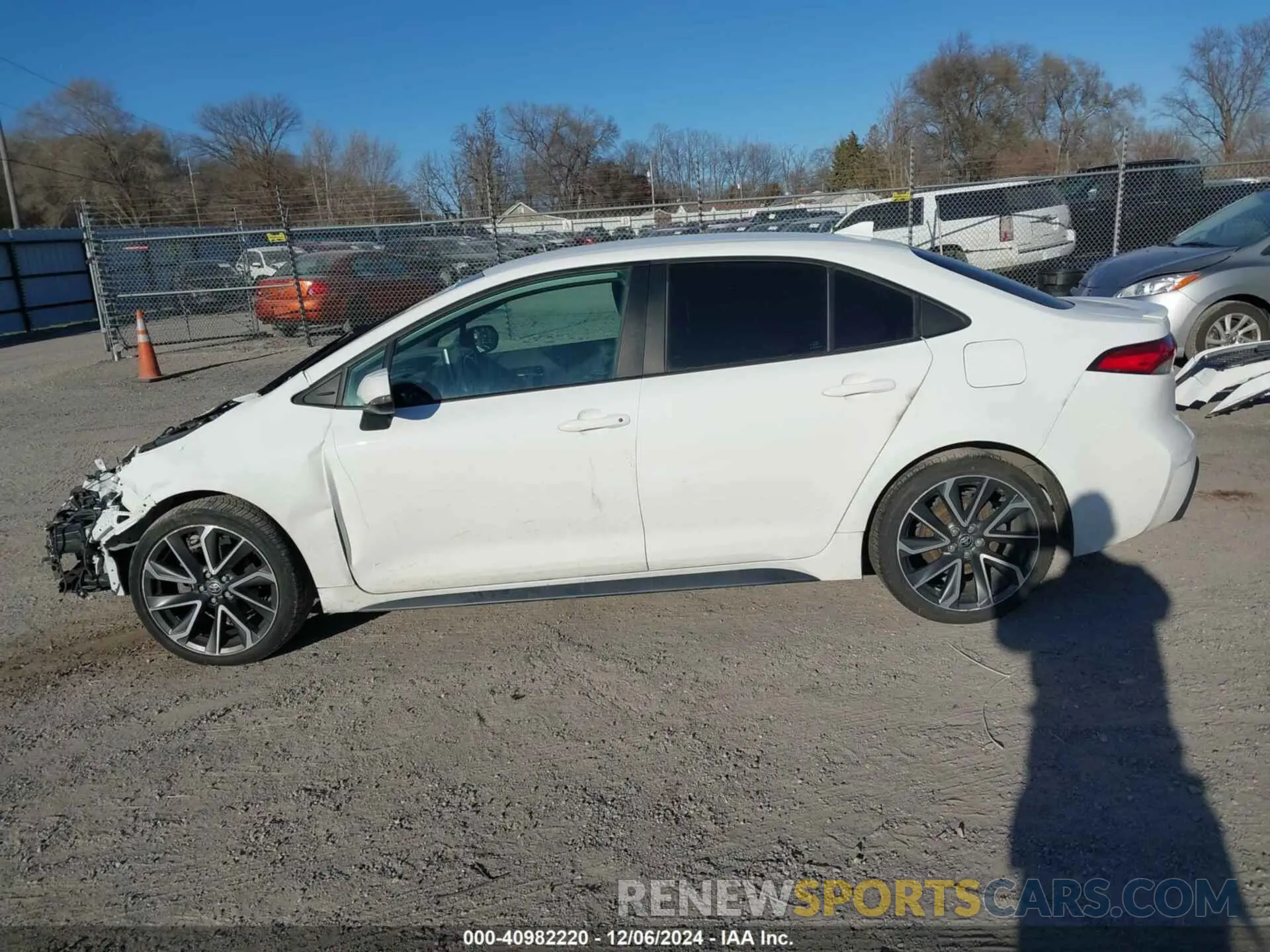 15 fotografías del automóvil dañado 5YFS4RCE3LP011948 TOYOTA COROLLA 2020