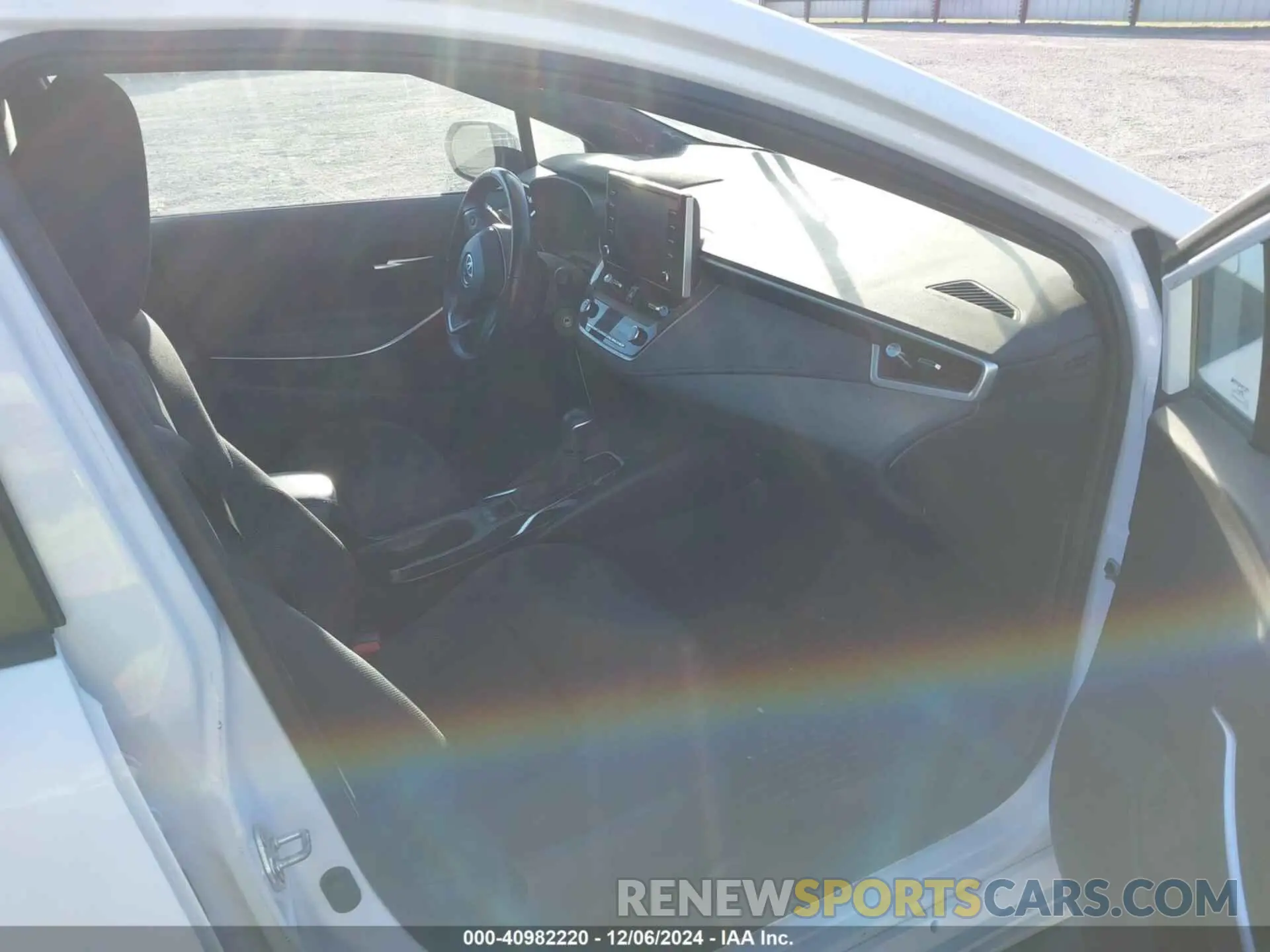 5 fotografías del automóvil dañado 5YFS4RCE3LP011948 TOYOTA COROLLA 2020