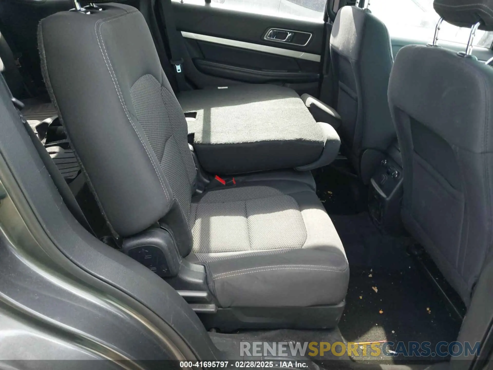 8 fotografías del automóvil dañado 5YFS4RCE3LP017491 TOYOTA COROLLA 2020