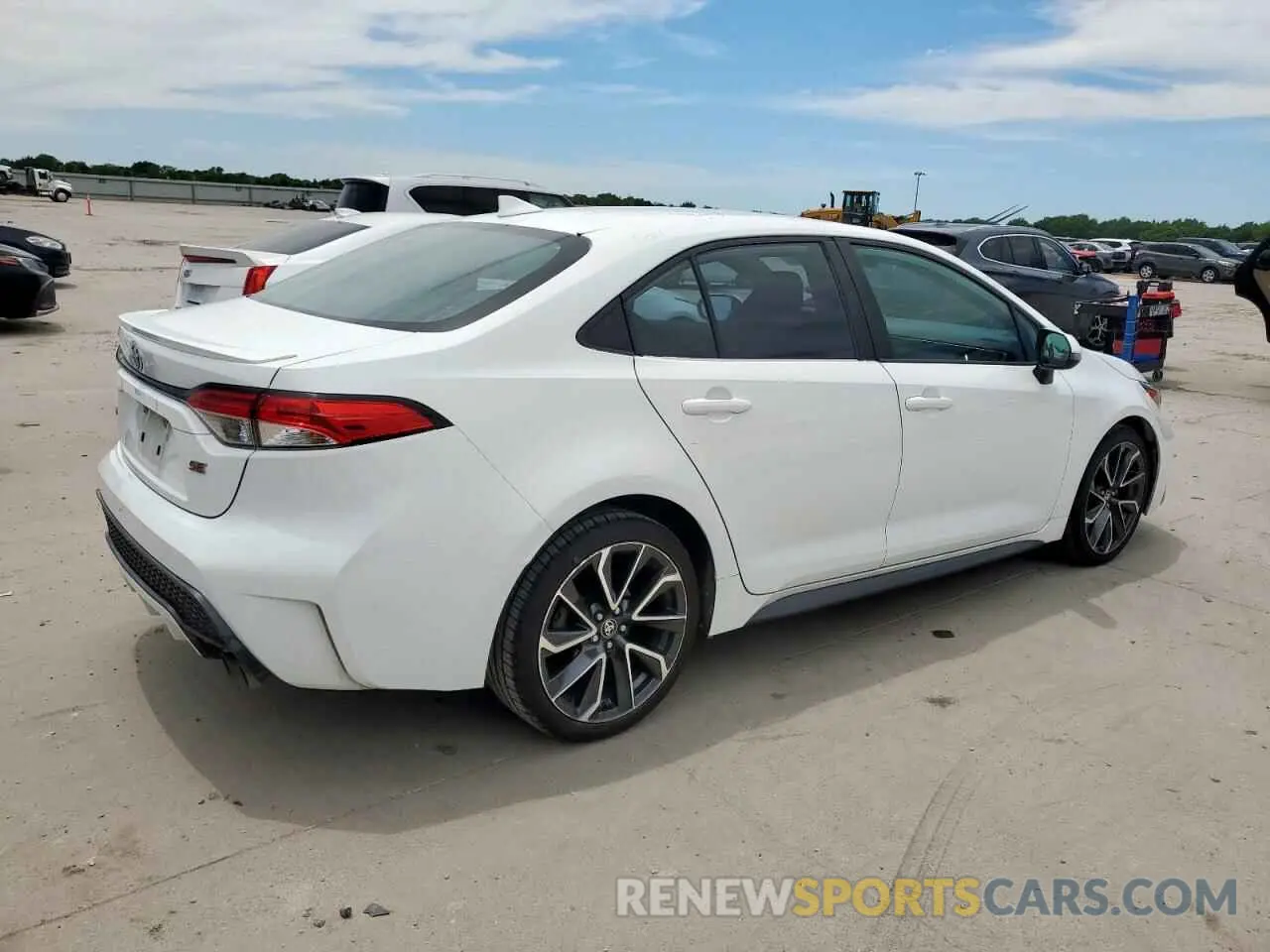 3 fotografías del automóvil dañado 5YFS4RCE4LP016060 TOYOTA COROLLA 2020