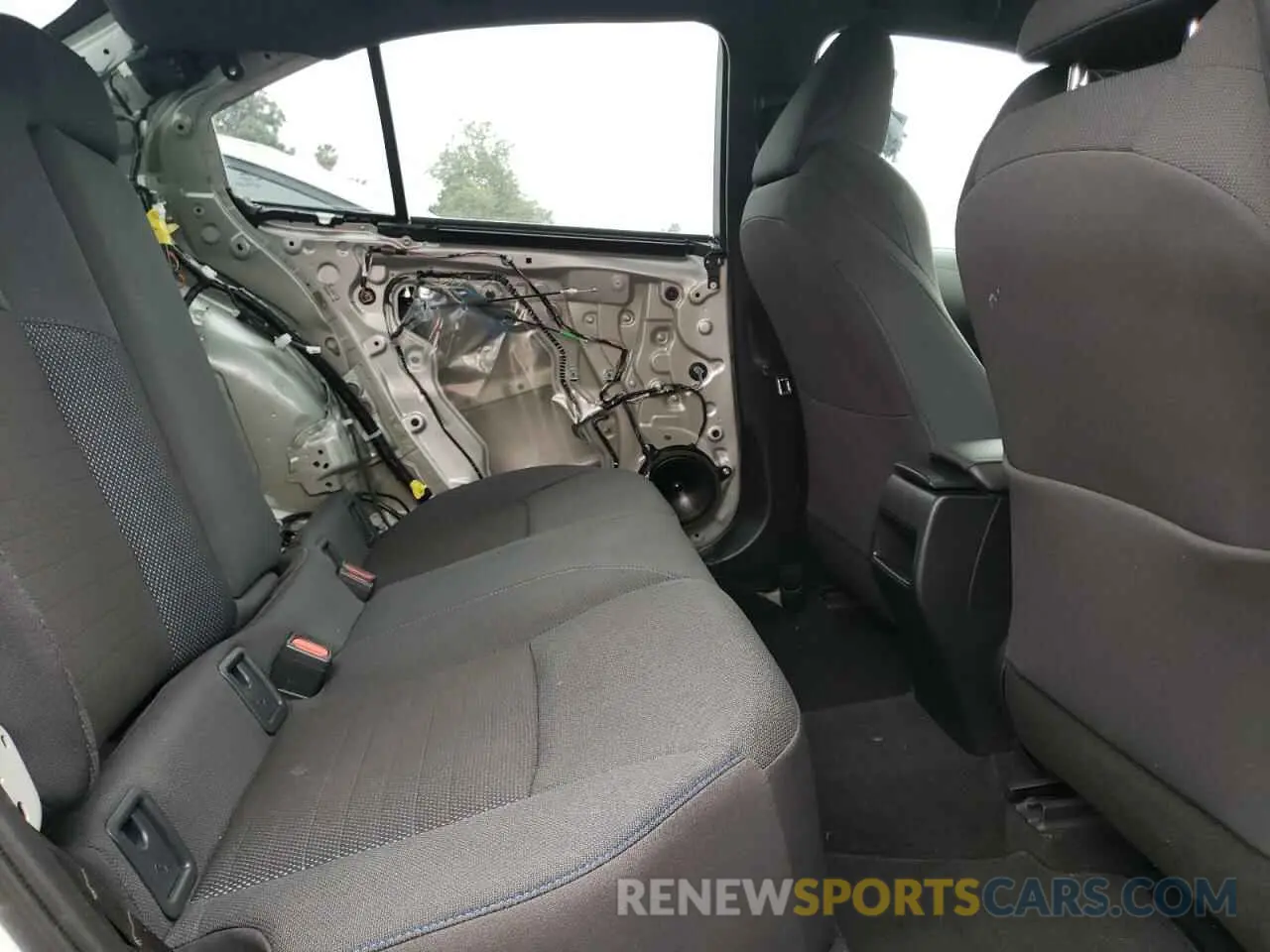 6 fotografías del automóvil dañado 5YFS4RCE4LP029942 TOYOTA COROLLA 2020