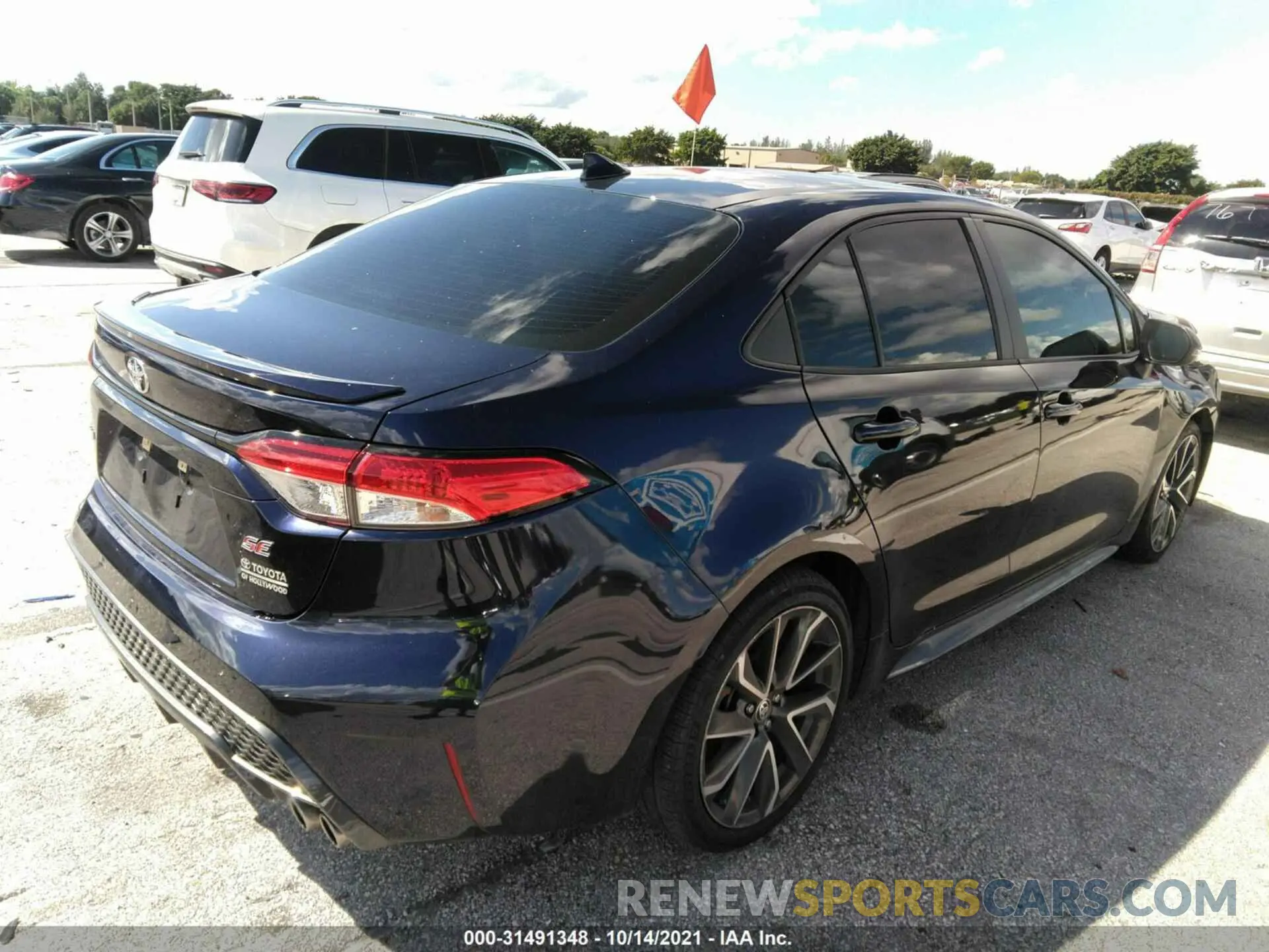 4 fotografías del automóvil dañado 5YFS4RCE5LP010106 TOYOTA COROLLA 2020