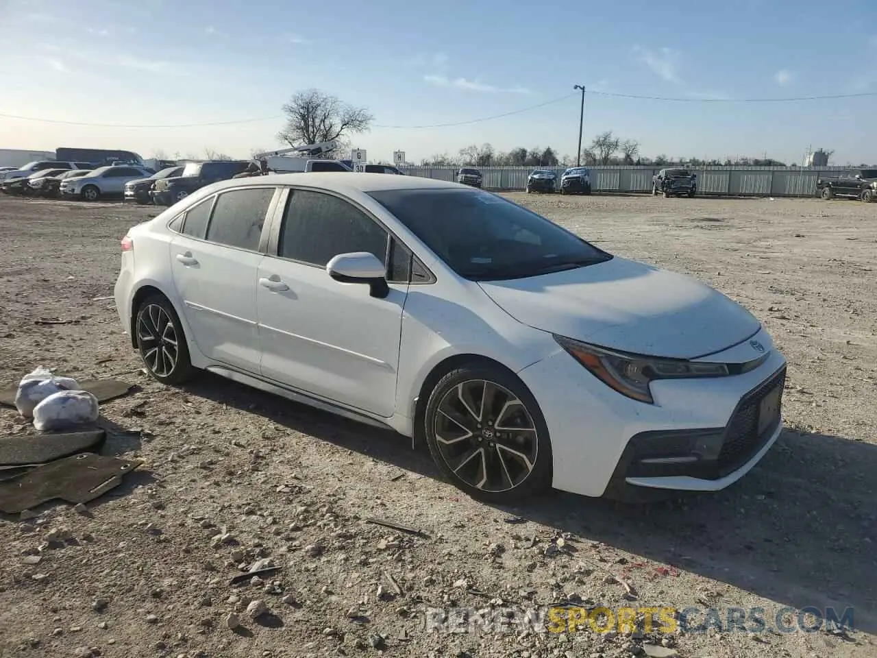 4 fotografías del automóvil dañado 5YFS4RCE5LP016973 TOYOTA COROLLA 2020