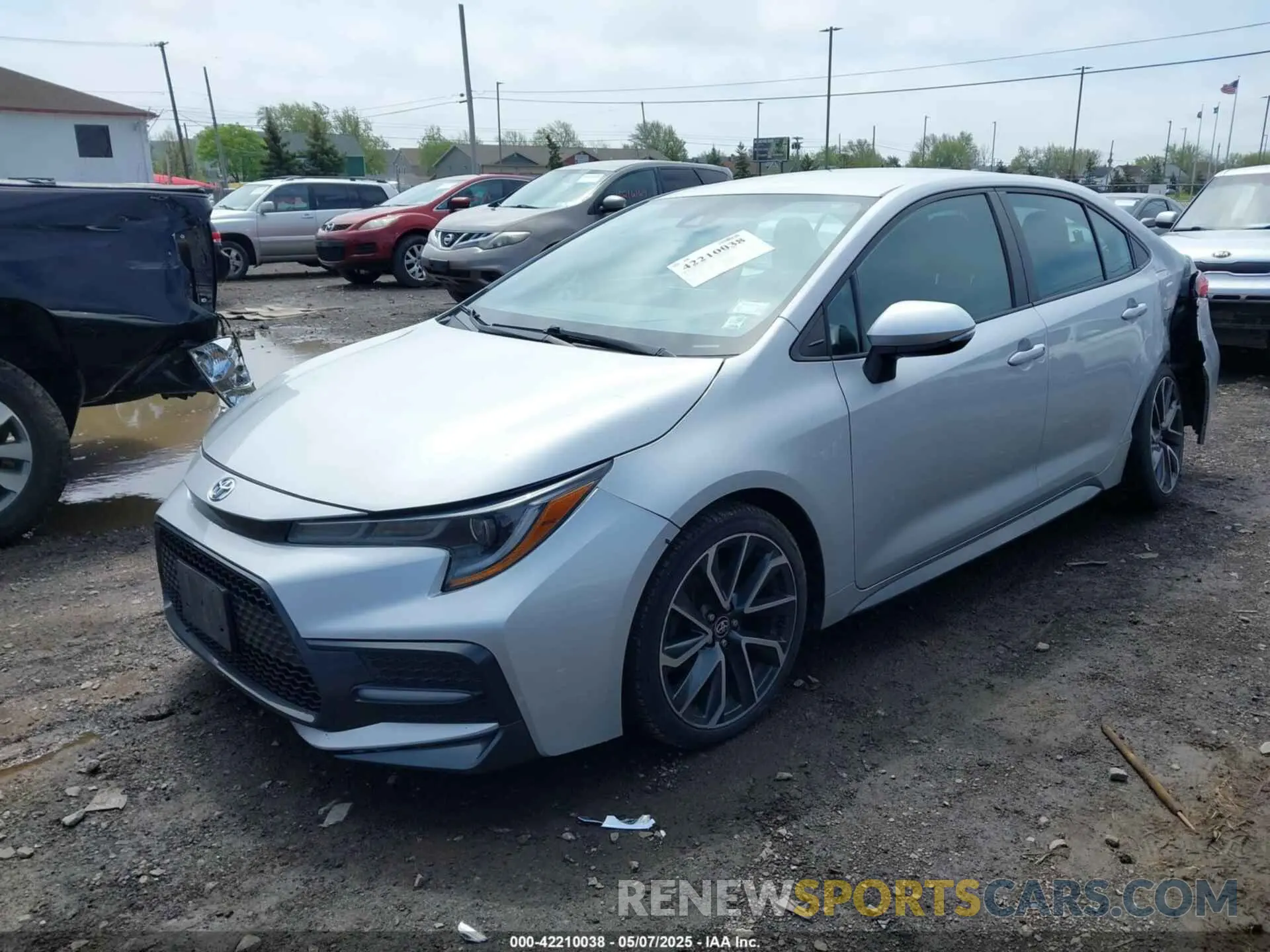 2 fotografías del automóvil dañado 5YFS4RCE5LP027651 TOYOTA COROLLA 2020