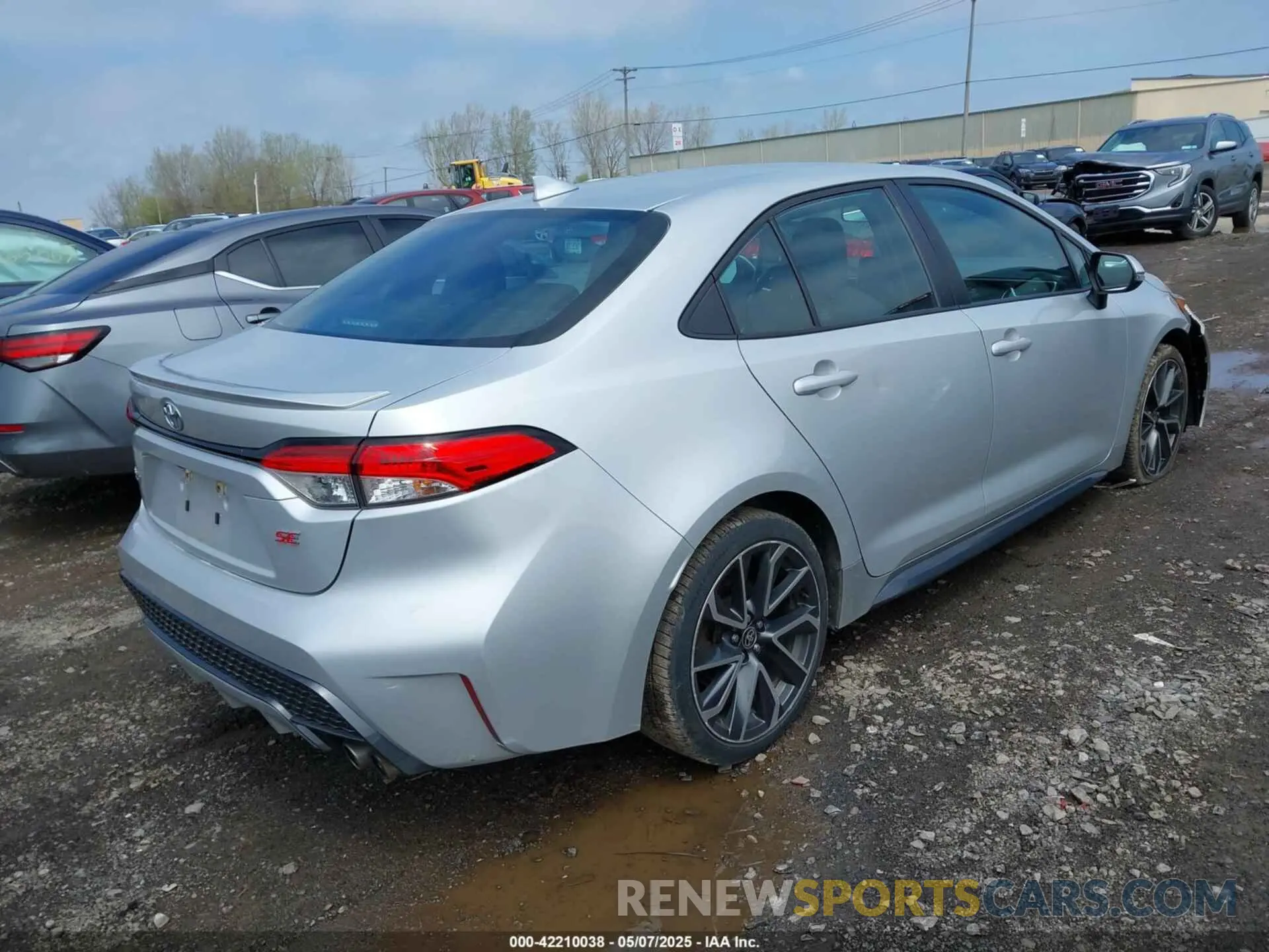 4 fotografías del automóvil dañado 5YFS4RCE5LP027651 TOYOTA COROLLA 2020
