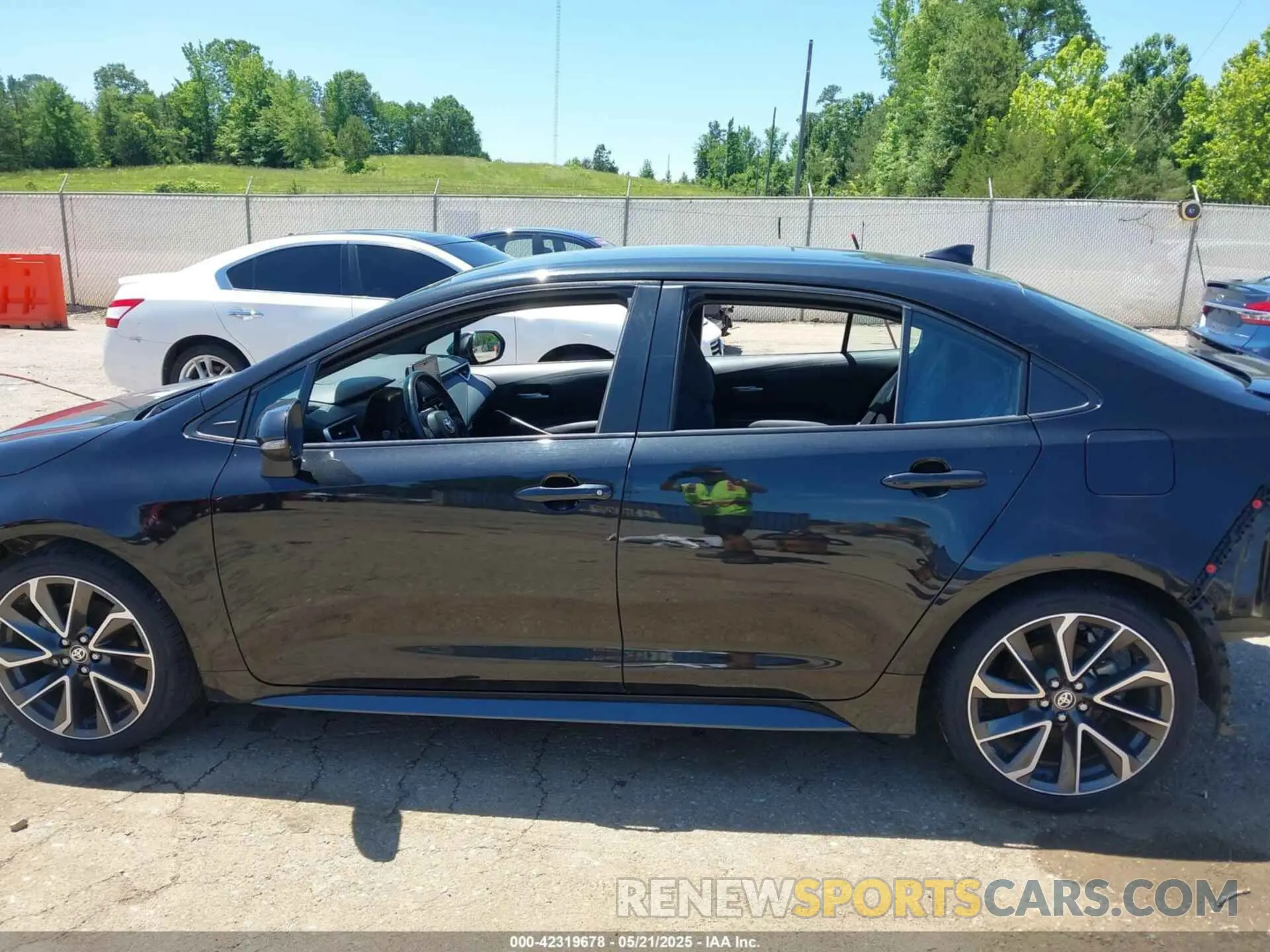 15 fotografías del automóvil dañado 5YFS4RCE5LP040822 TOYOTA COROLLA 2020