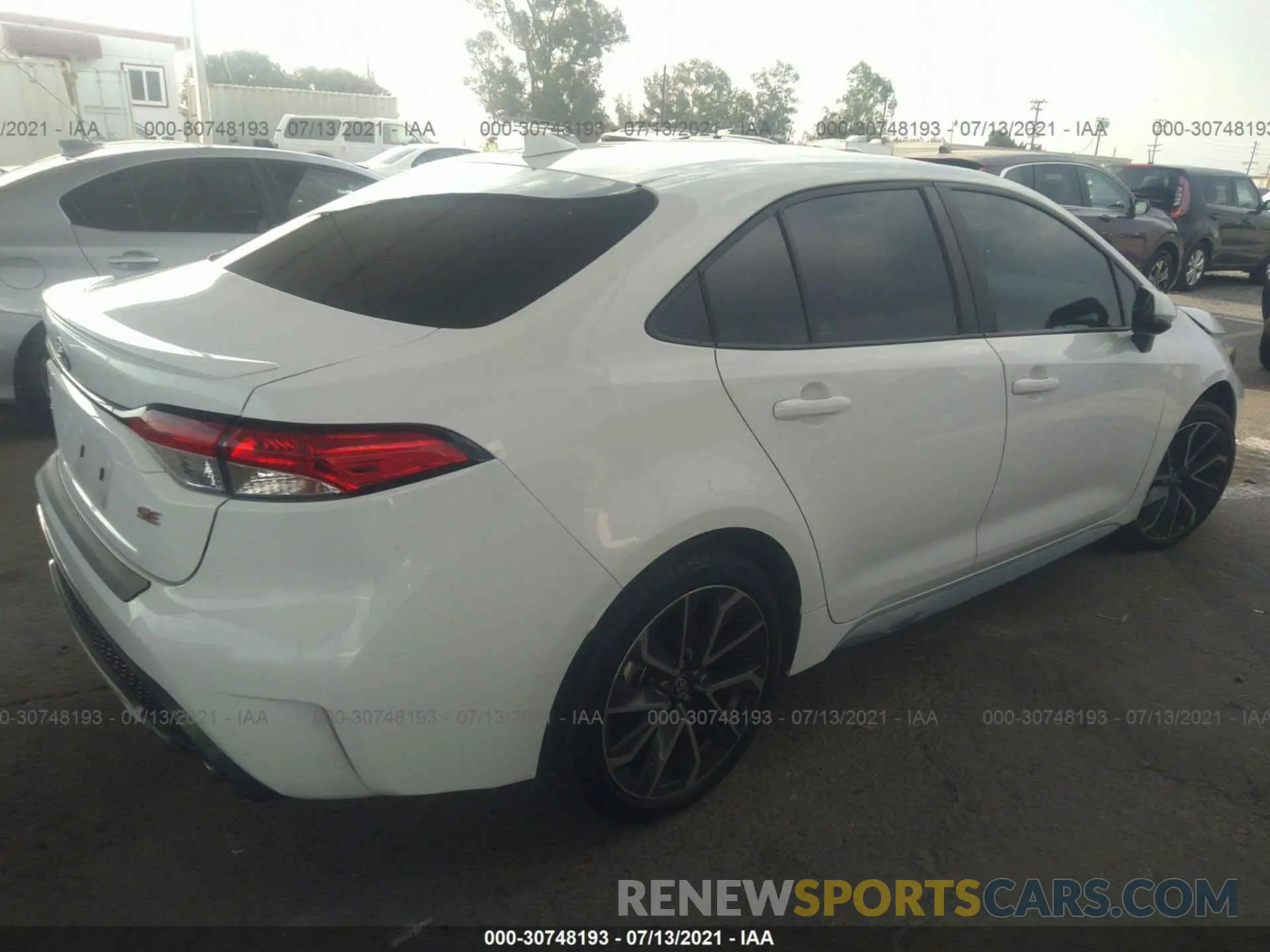 4 fotografías del automóvil dañado 5YFS4RCE5LP046765 TOYOTA COROLLA 2020