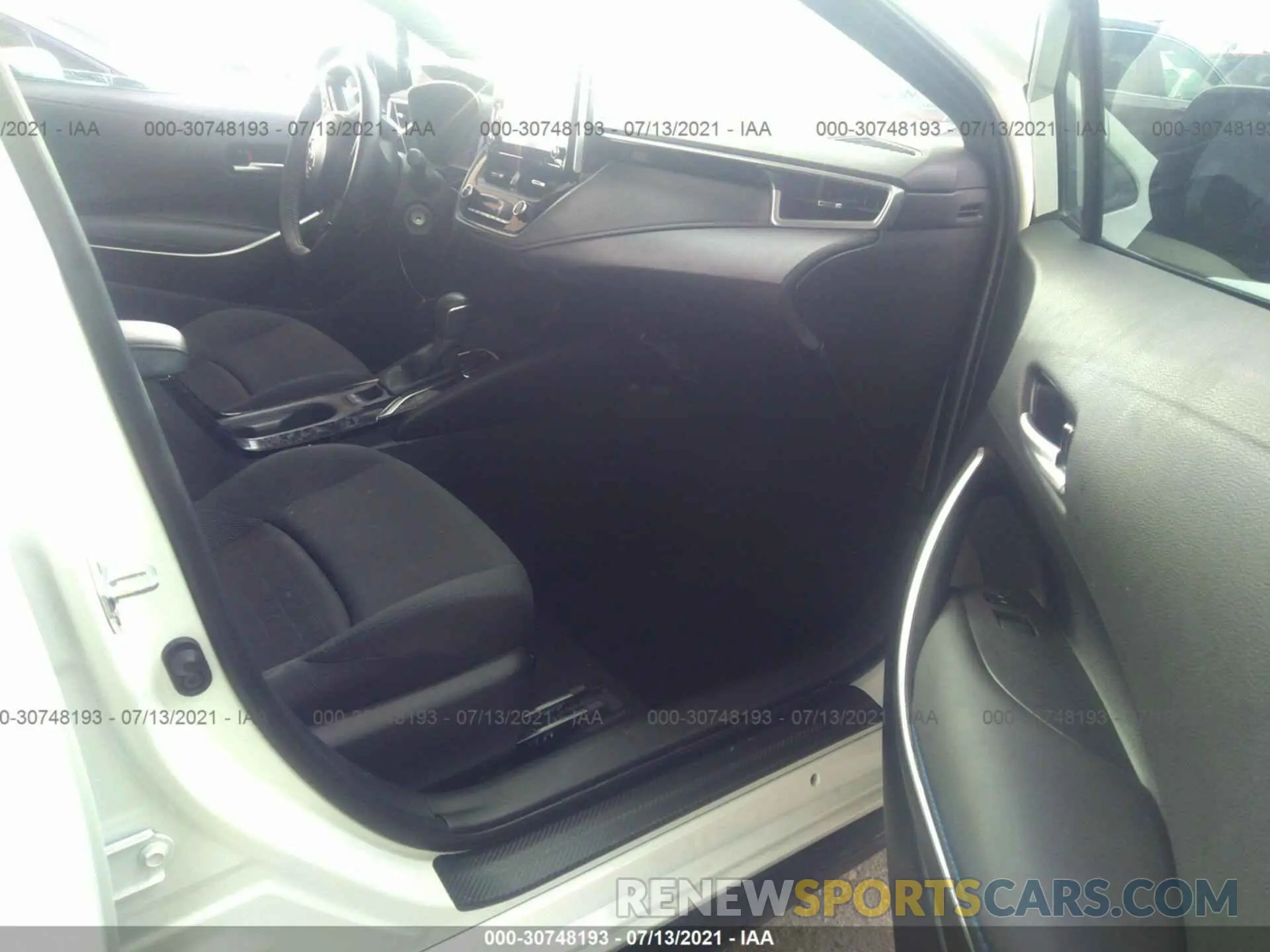 5 fotografías del automóvil dañado 5YFS4RCE5LP046765 TOYOTA COROLLA 2020