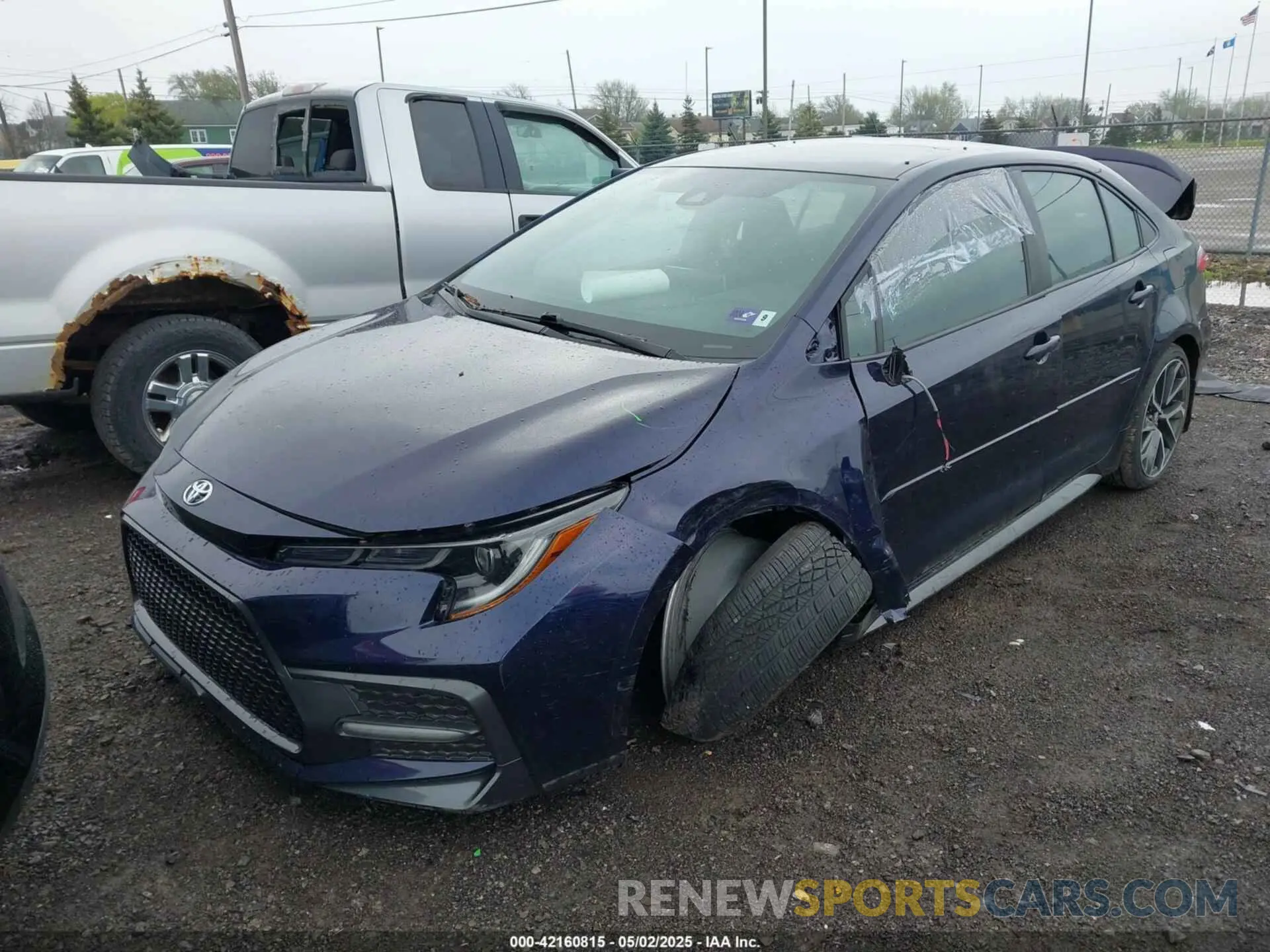2 fotografías del automóvil dañado 5YFS4RCE5LP050475 TOYOTA COROLLA 2020