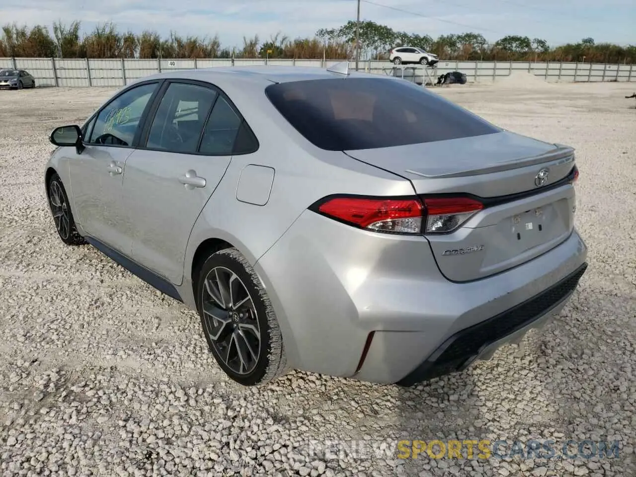 3 fotografías del automóvil dañado 5YFS4RCE6LP019655 TOYOTA COROLLA 2020