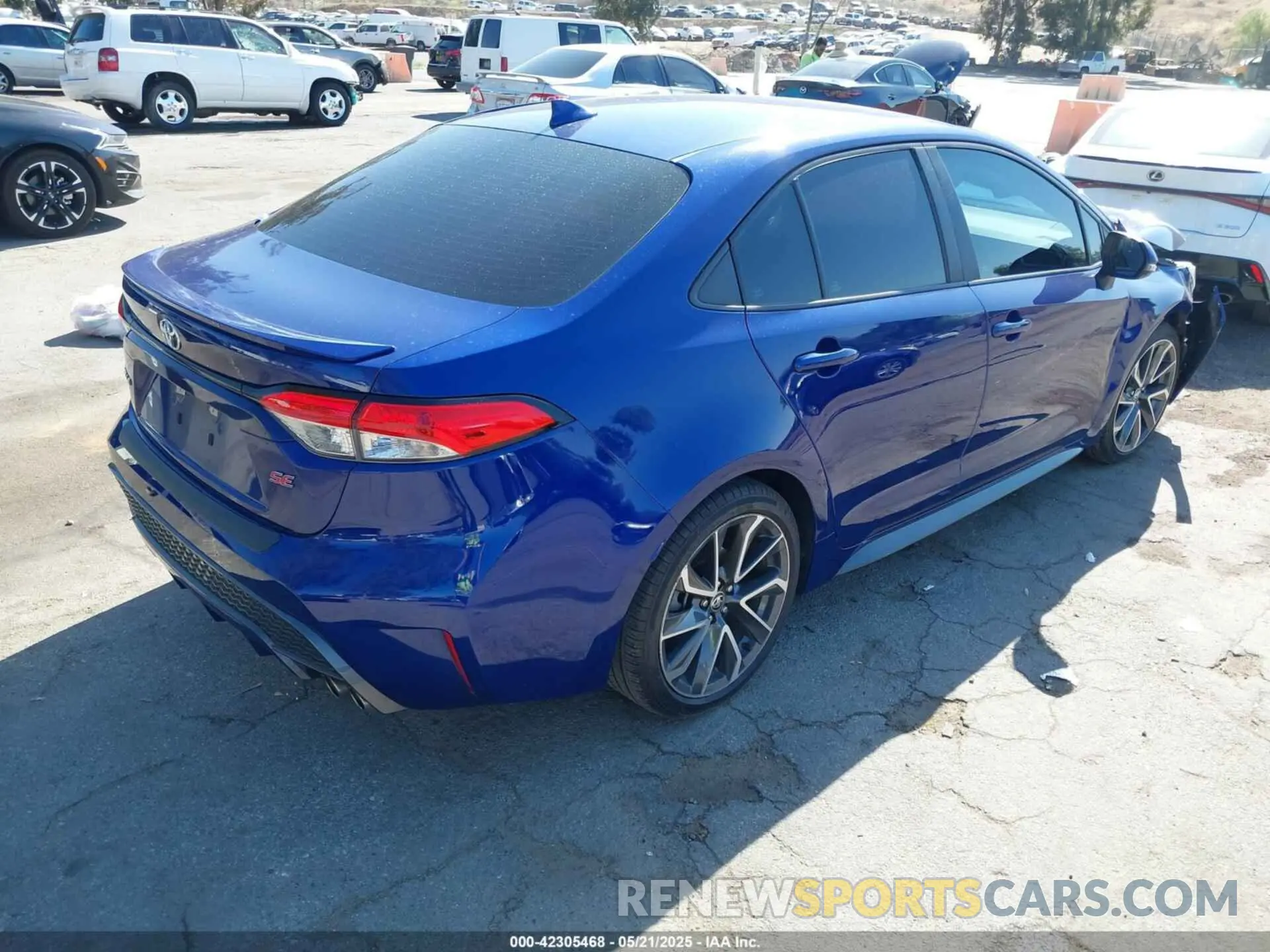 4 fotografías del automóvil dañado 5YFS4RCE6LP028551 TOYOTA COROLLA 2020
