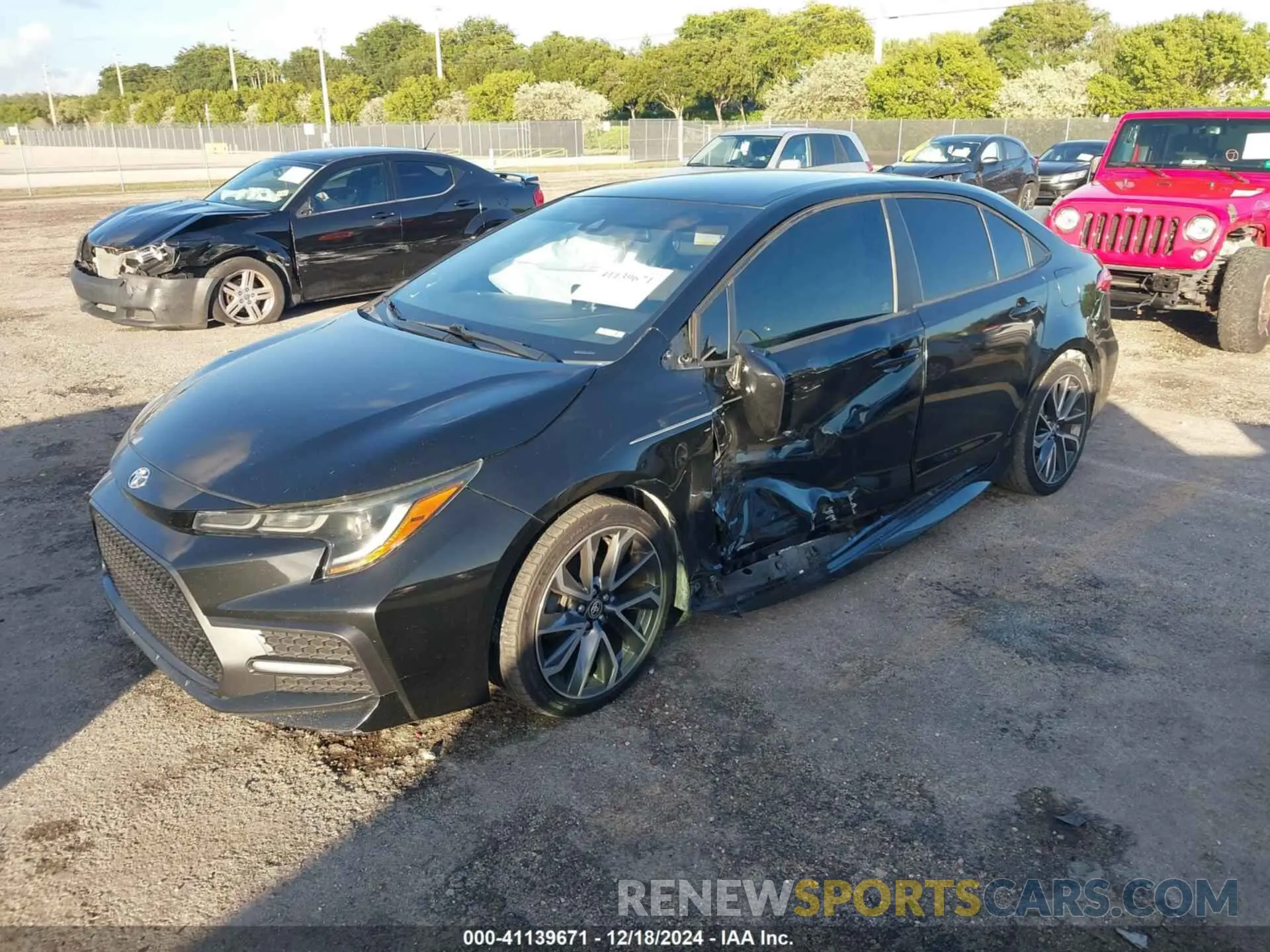 2 fotografías del automóvil dañado 5YFS4RCE6LP032812 TOYOTA COROLLA 2020