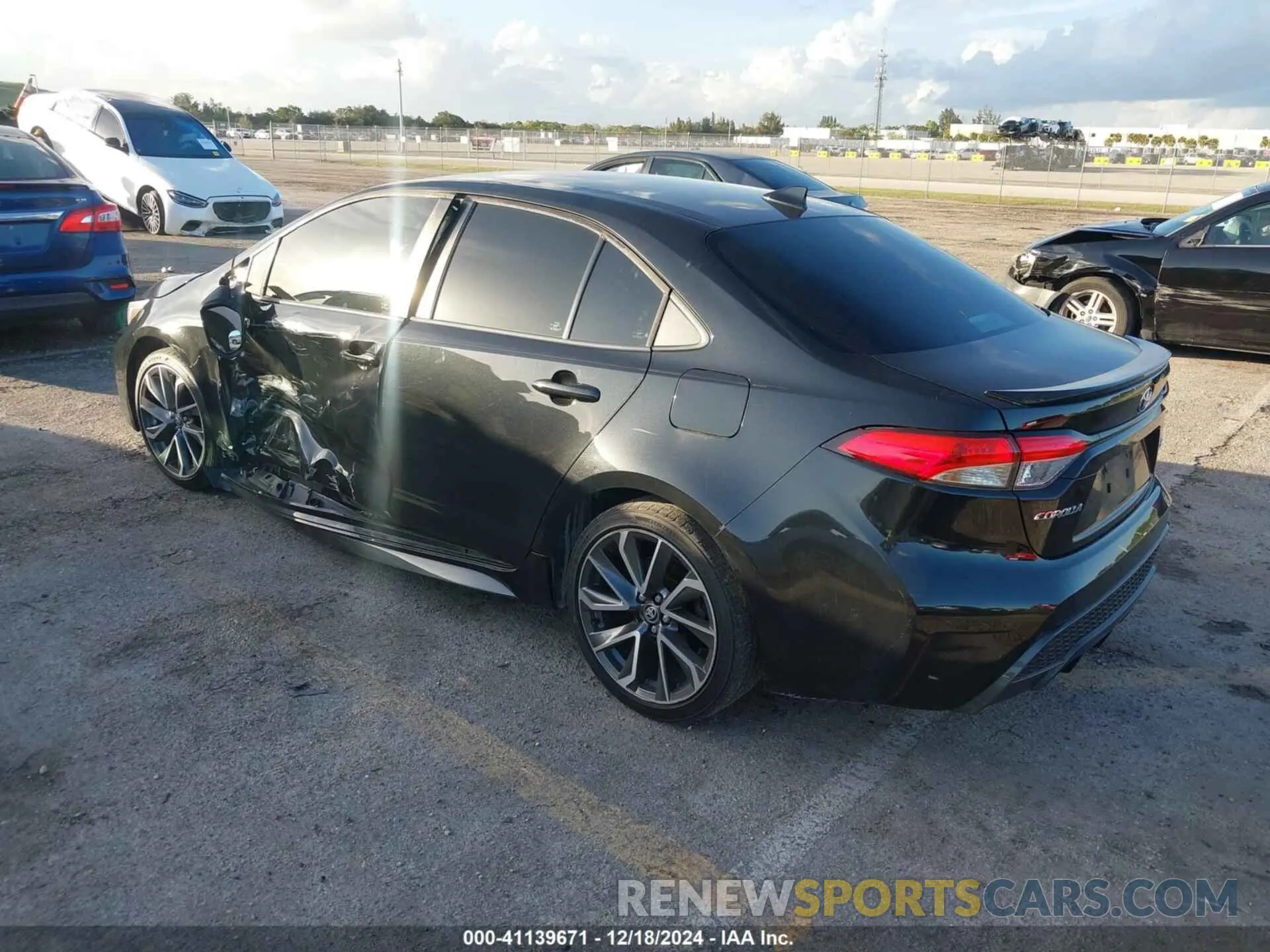3 fotografías del automóvil dañado 5YFS4RCE6LP032812 TOYOTA COROLLA 2020