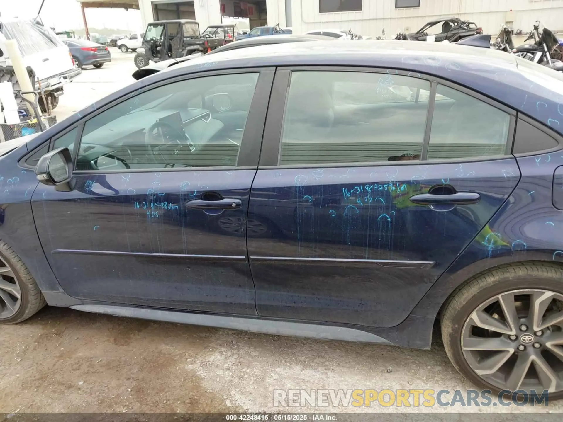 14 fotografías del automóvil dañado 5YFS4RCE6LP040831 TOYOTA COROLLA 2020
