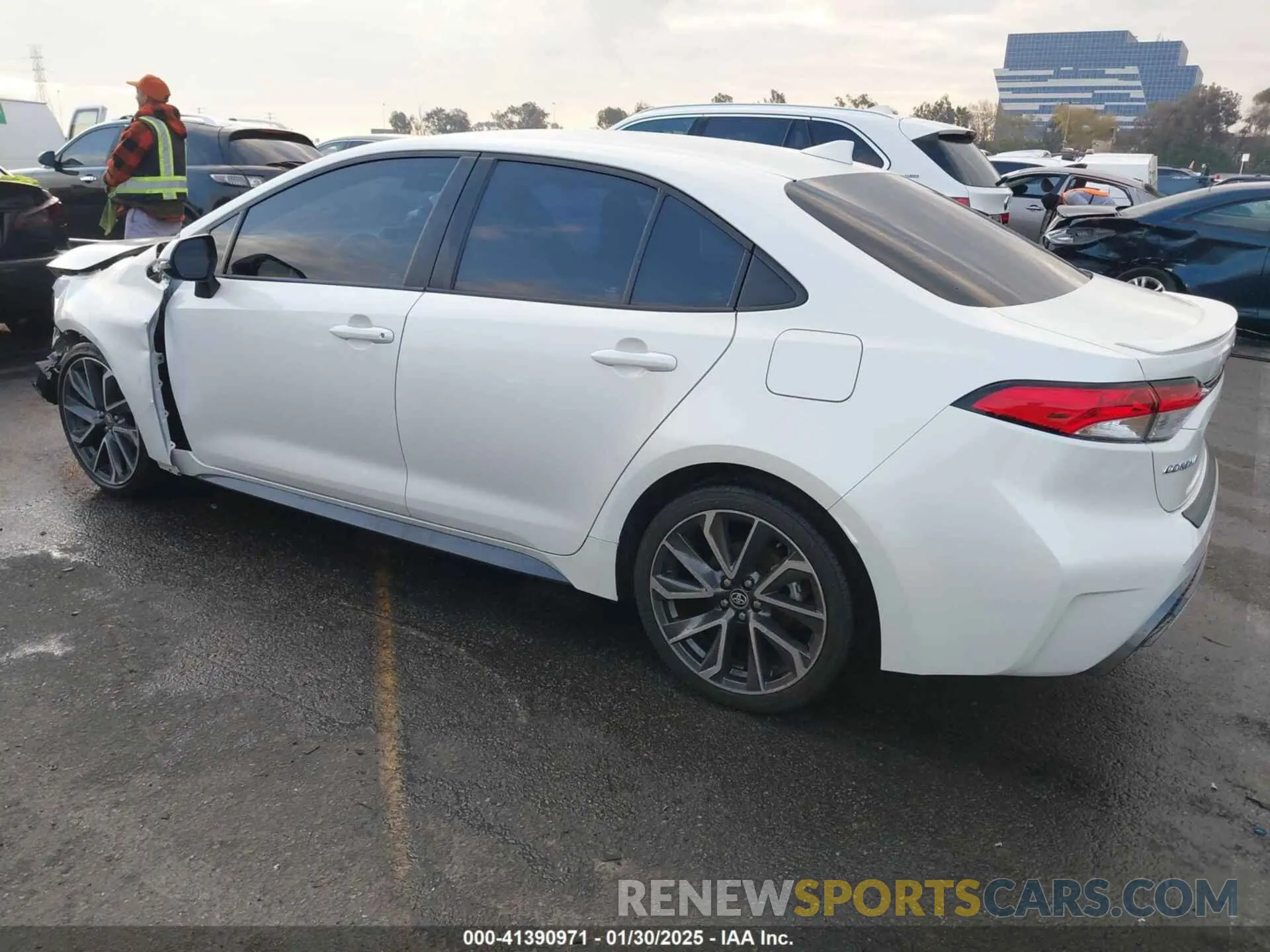 3 fotografías del automóvil dañado 5YFS4RCE6LP042143 TOYOTA COROLLA 2020