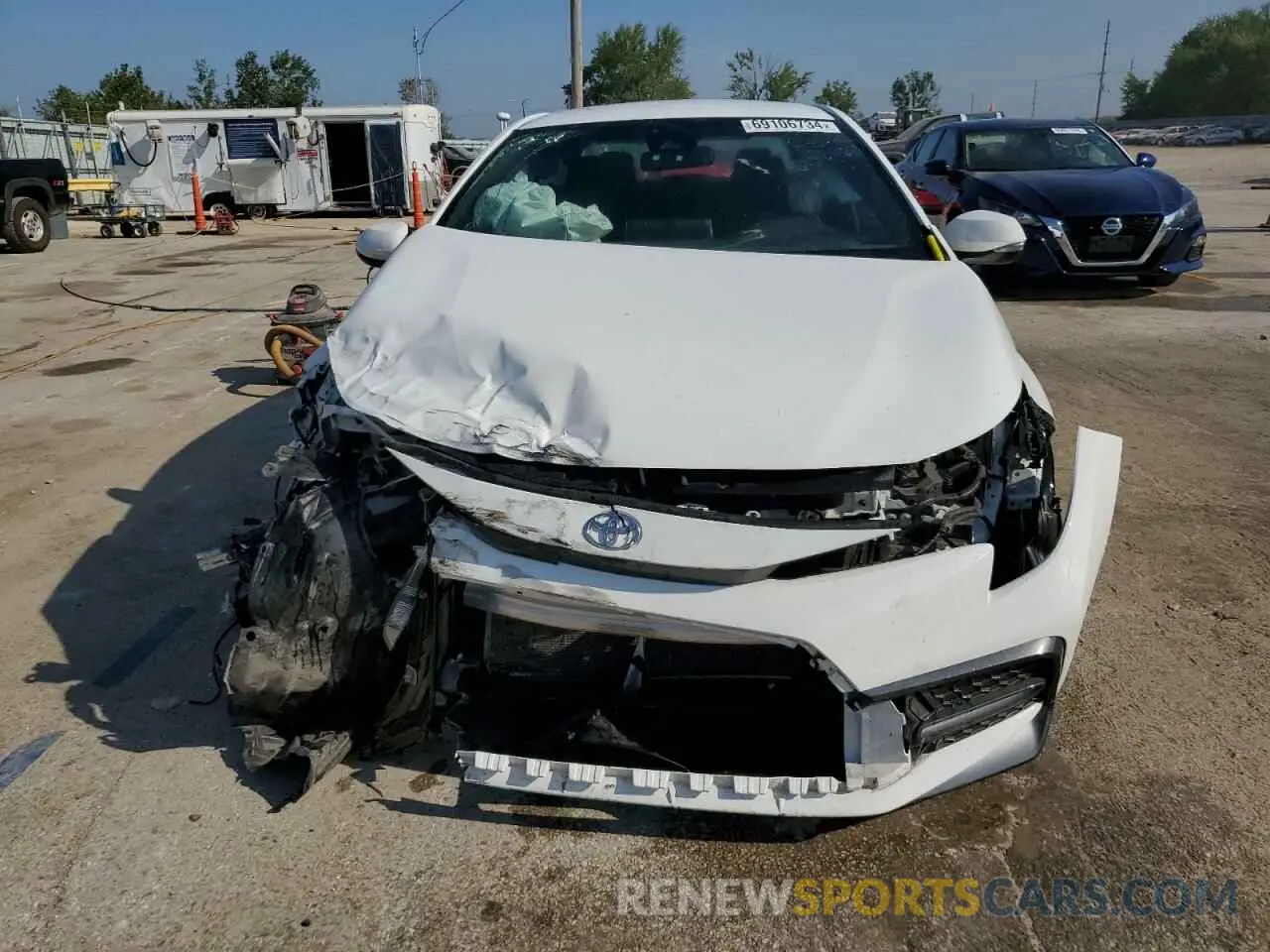5 fotografías del automóvil dañado 5YFS4RCE6LP047438 TOYOTA COROLLA 2020