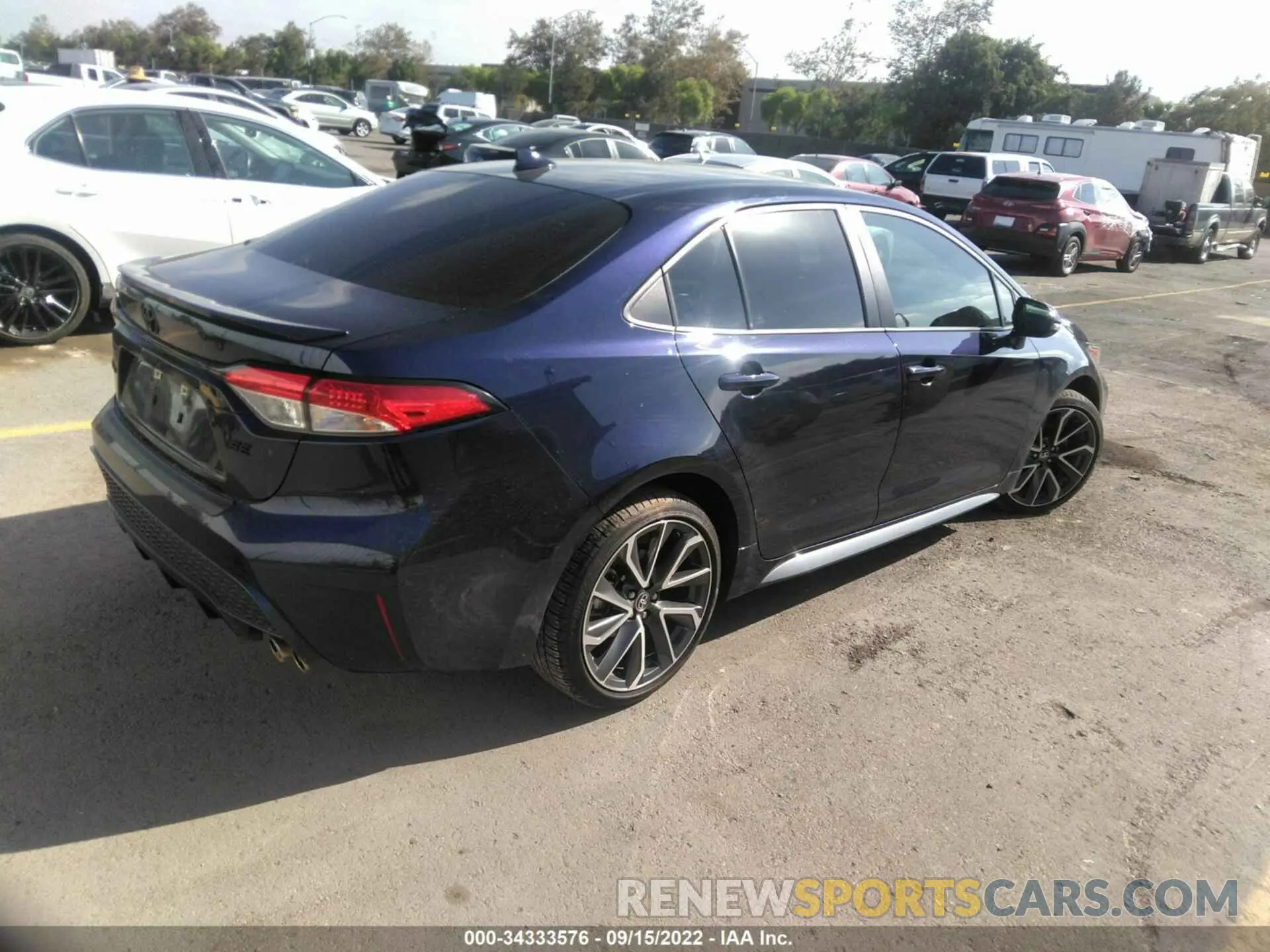 4 fotografías del automóvil dañado 5YFS4RCE6LP050520 TOYOTA COROLLA 2020