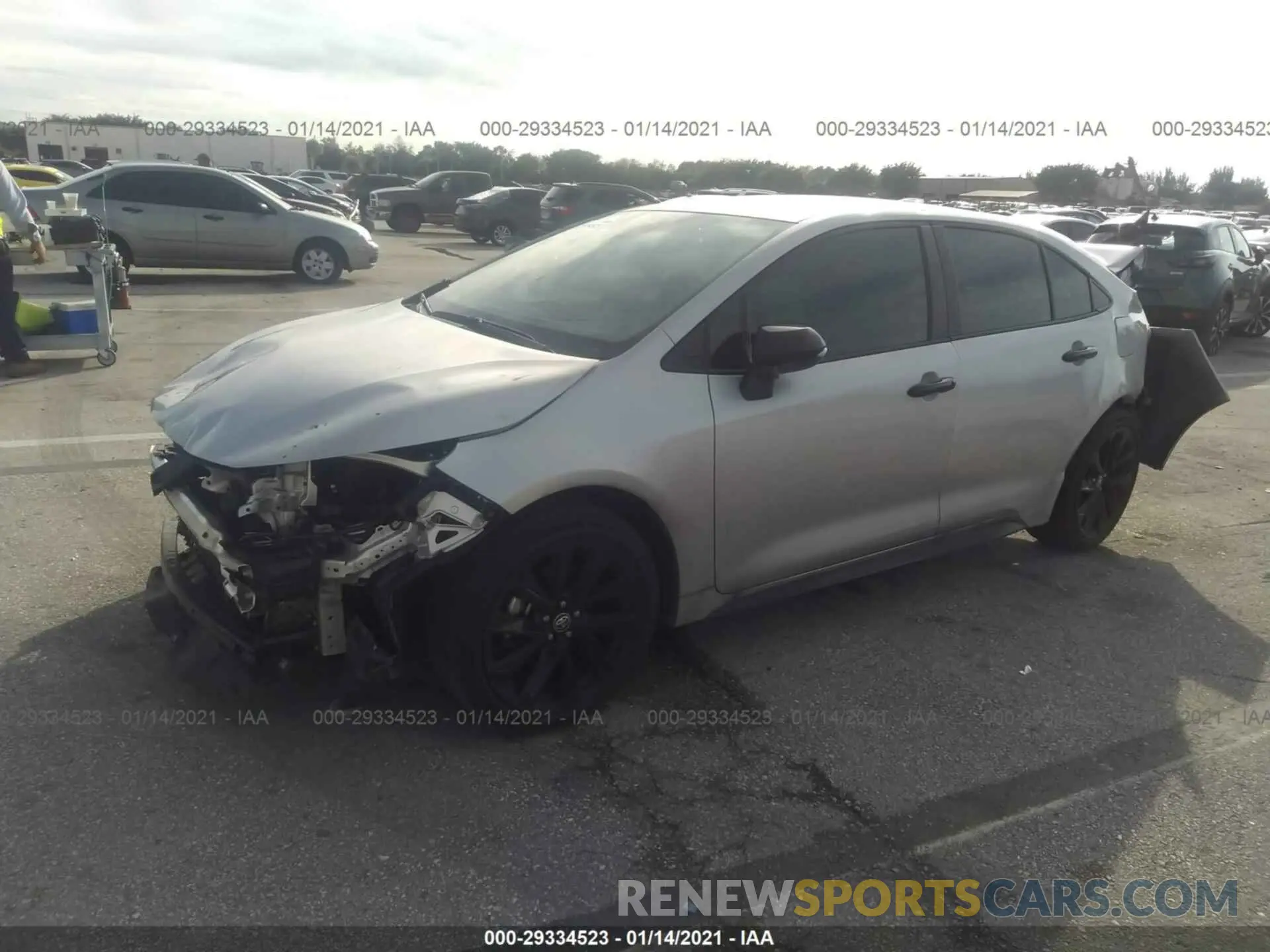 2 fotografías del automóvil dañado 5YFS4RCE6LP053868 TOYOTA COROLLA 2020