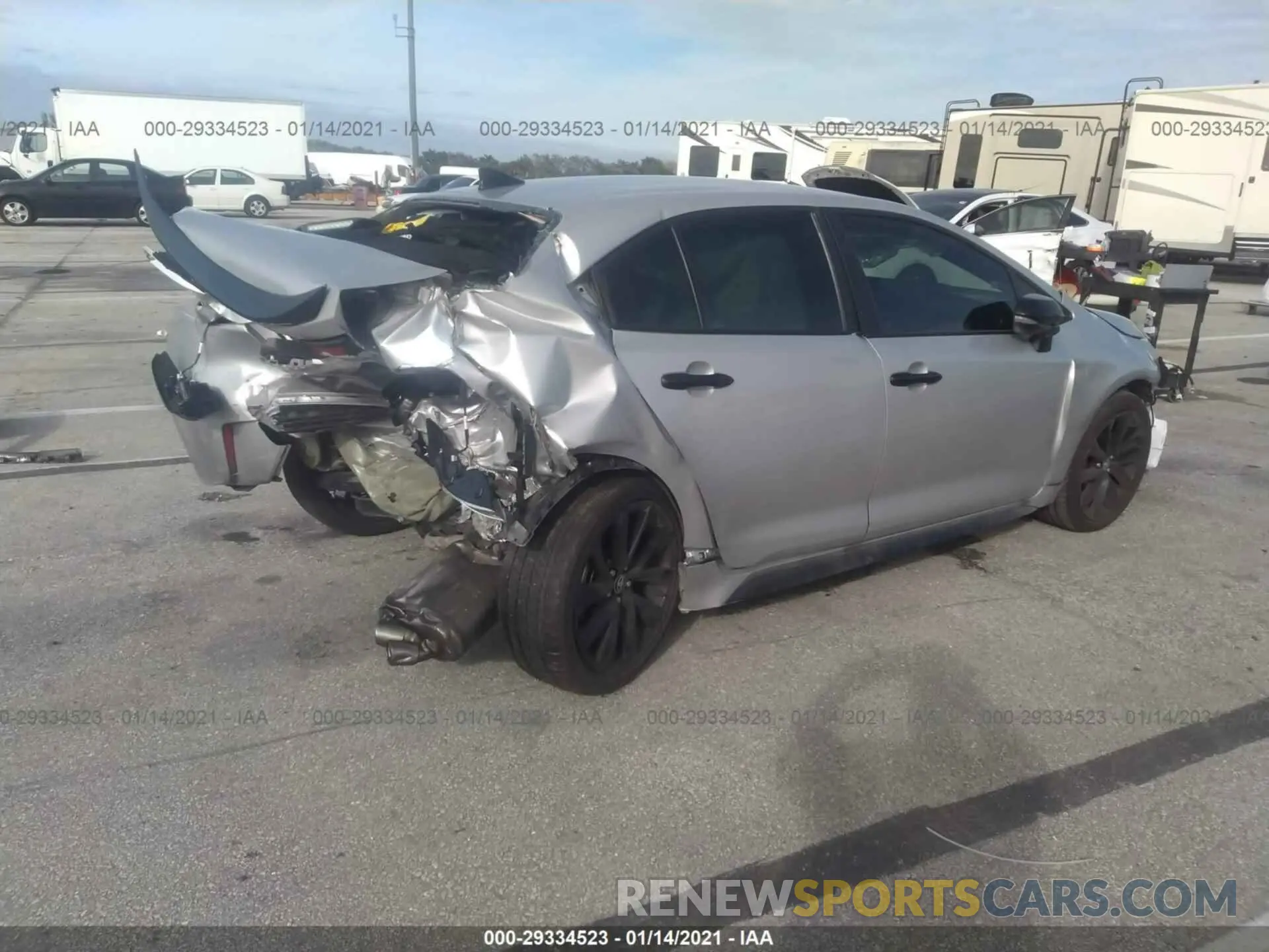 4 fotografías del automóvil dañado 5YFS4RCE6LP053868 TOYOTA COROLLA 2020