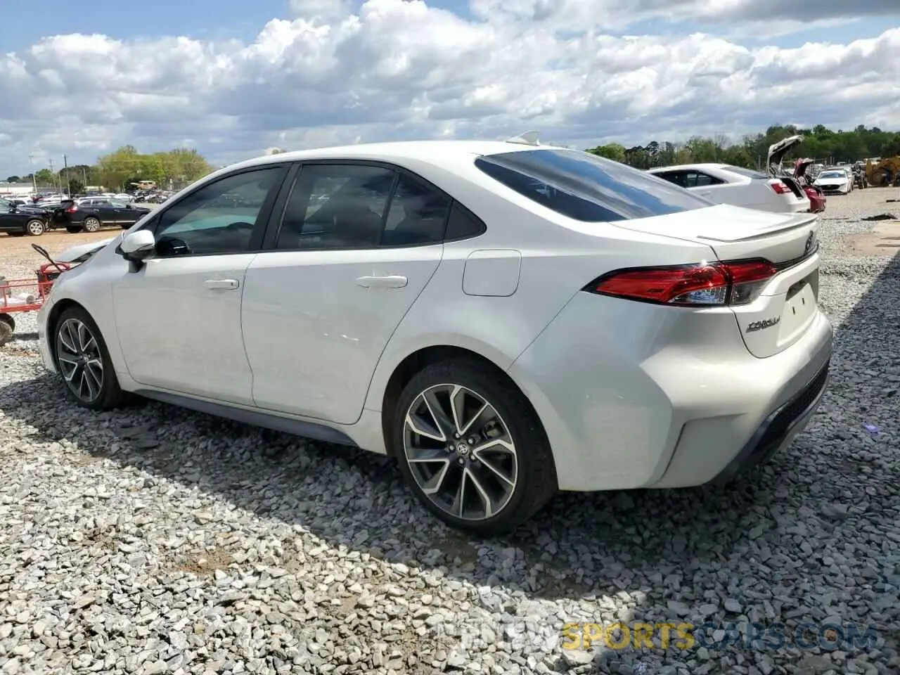 2 fotografías del automóvil dañado 5YFS4RCE6LP054275 TOYOTA COROLLA 2020