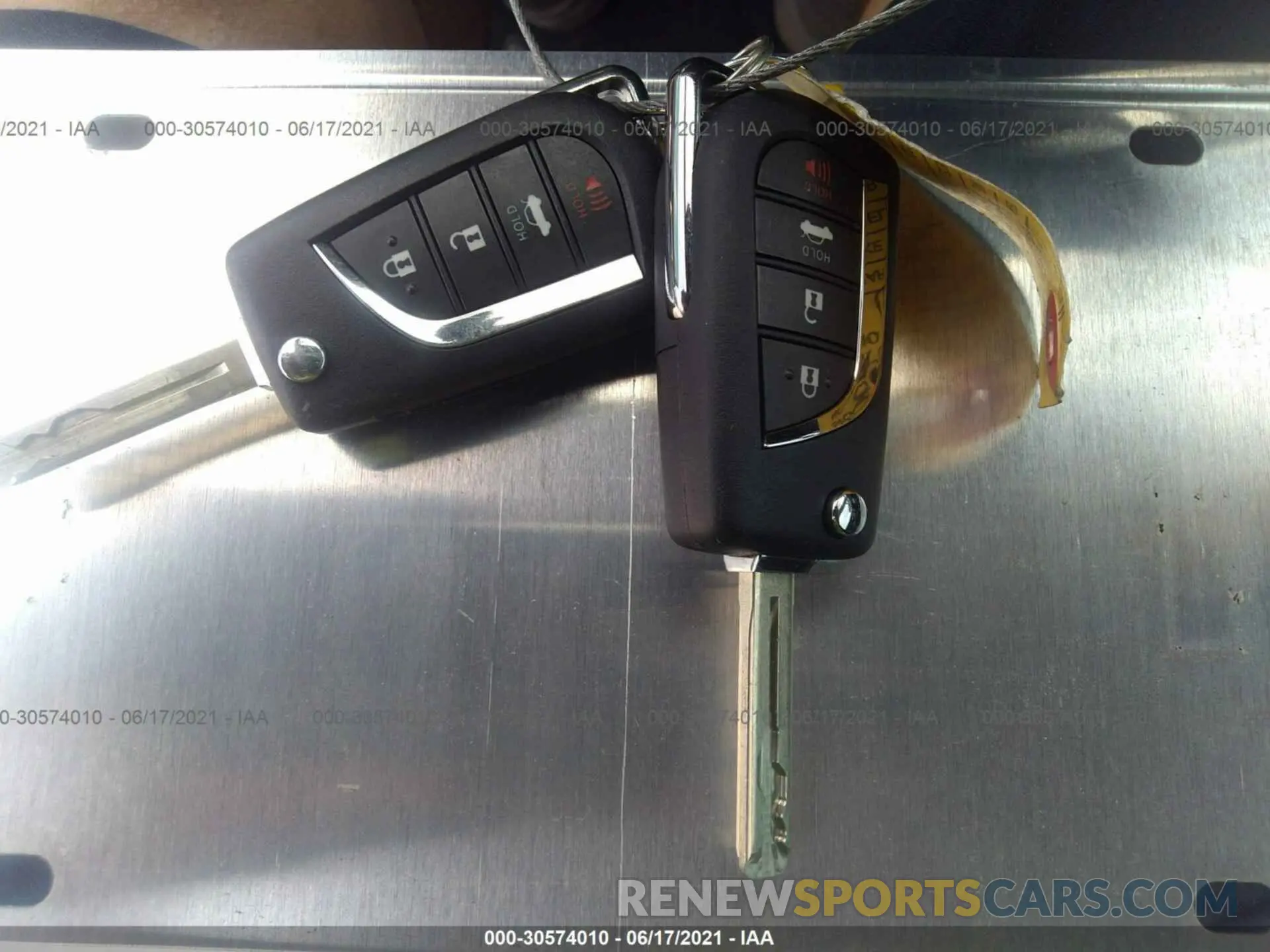 11 fotografías del automóvil dañado 5YFS4RCE6LP054518 TOYOTA COROLLA 2020