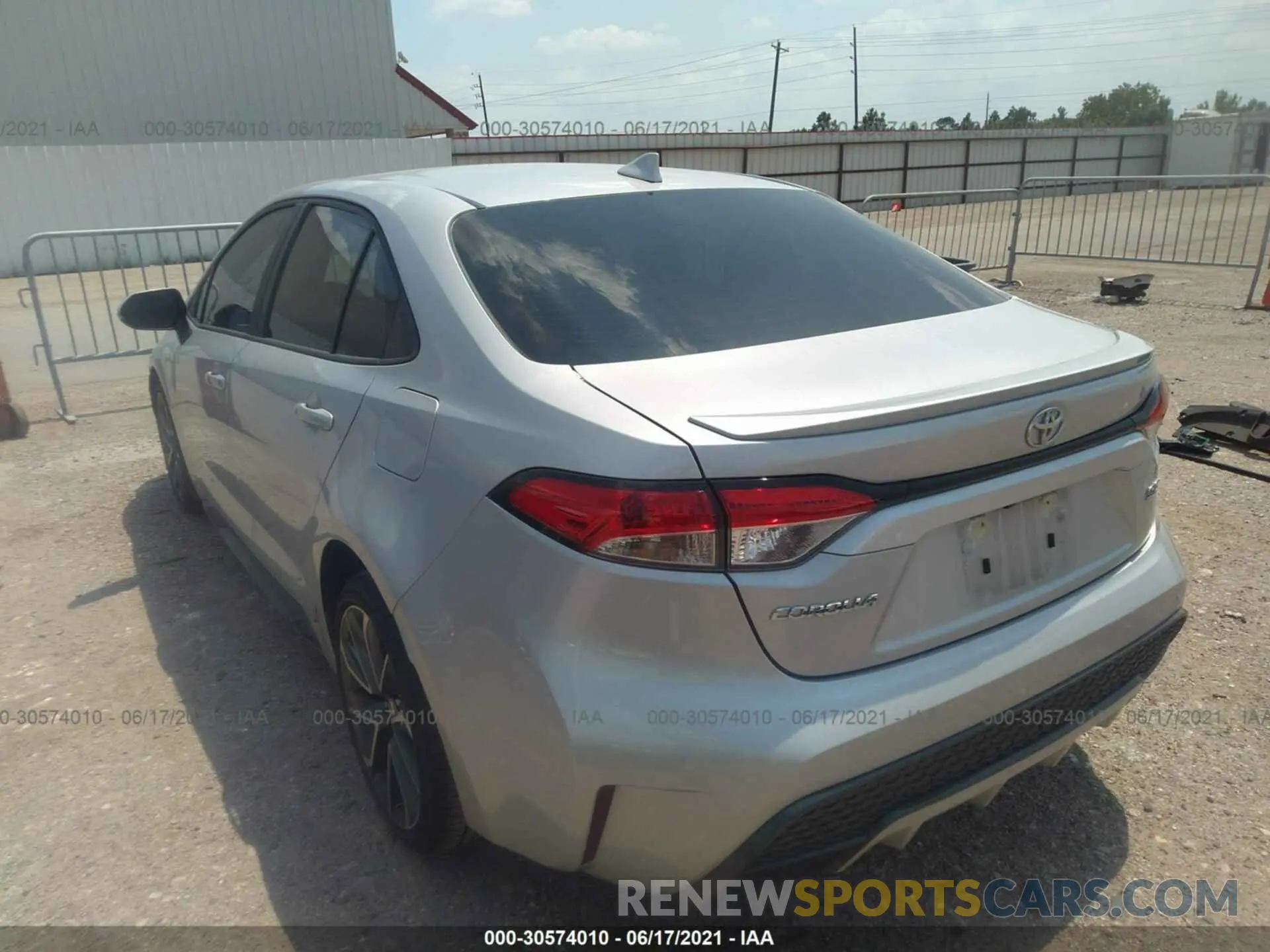 3 fotografías del automóvil dañado 5YFS4RCE6LP054518 TOYOTA COROLLA 2020