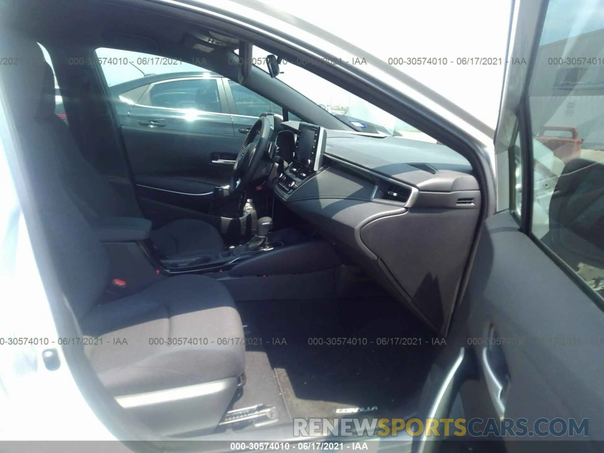 5 fotografías del automóvil dañado 5YFS4RCE6LP054518 TOYOTA COROLLA 2020