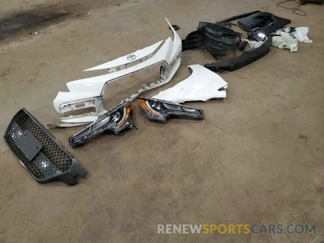 12 fotografías del automóvil dañado 5YFS4RCE7LP008650 TOYOTA COROLLA 2020