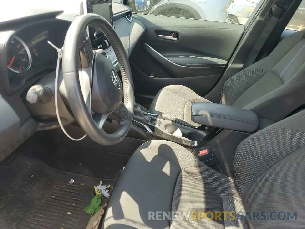 7 fotografías del automóvil dañado 5YFS4RCE7LP009538 TOYOTA COROLLA 2020