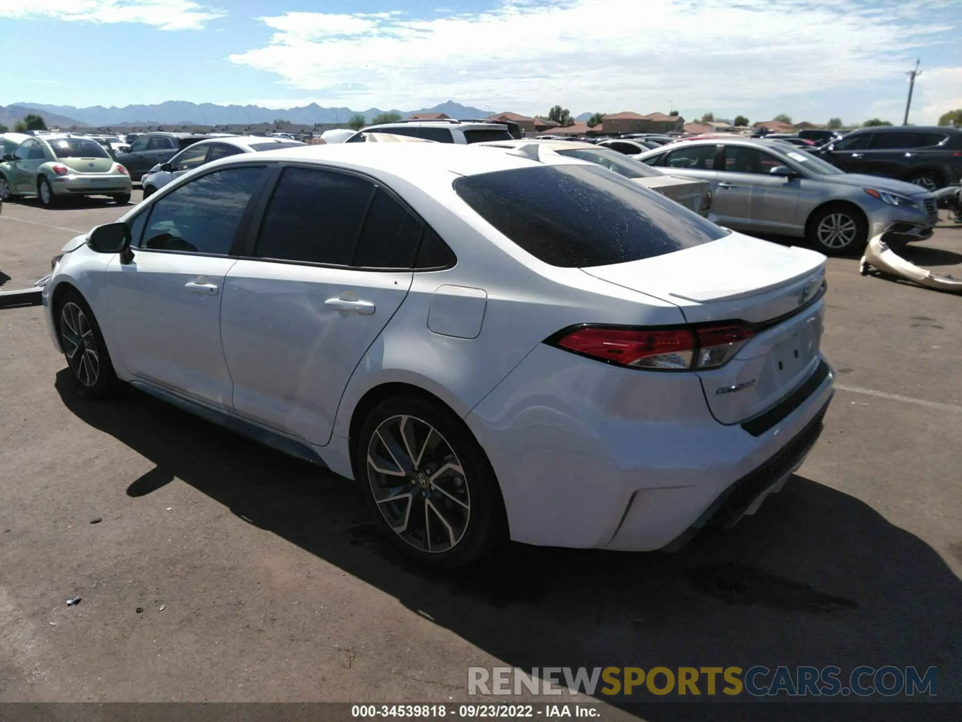 3 fotografías del automóvil dañado 5YFS4RCE7LP055080 TOYOTA COROLLA 2020