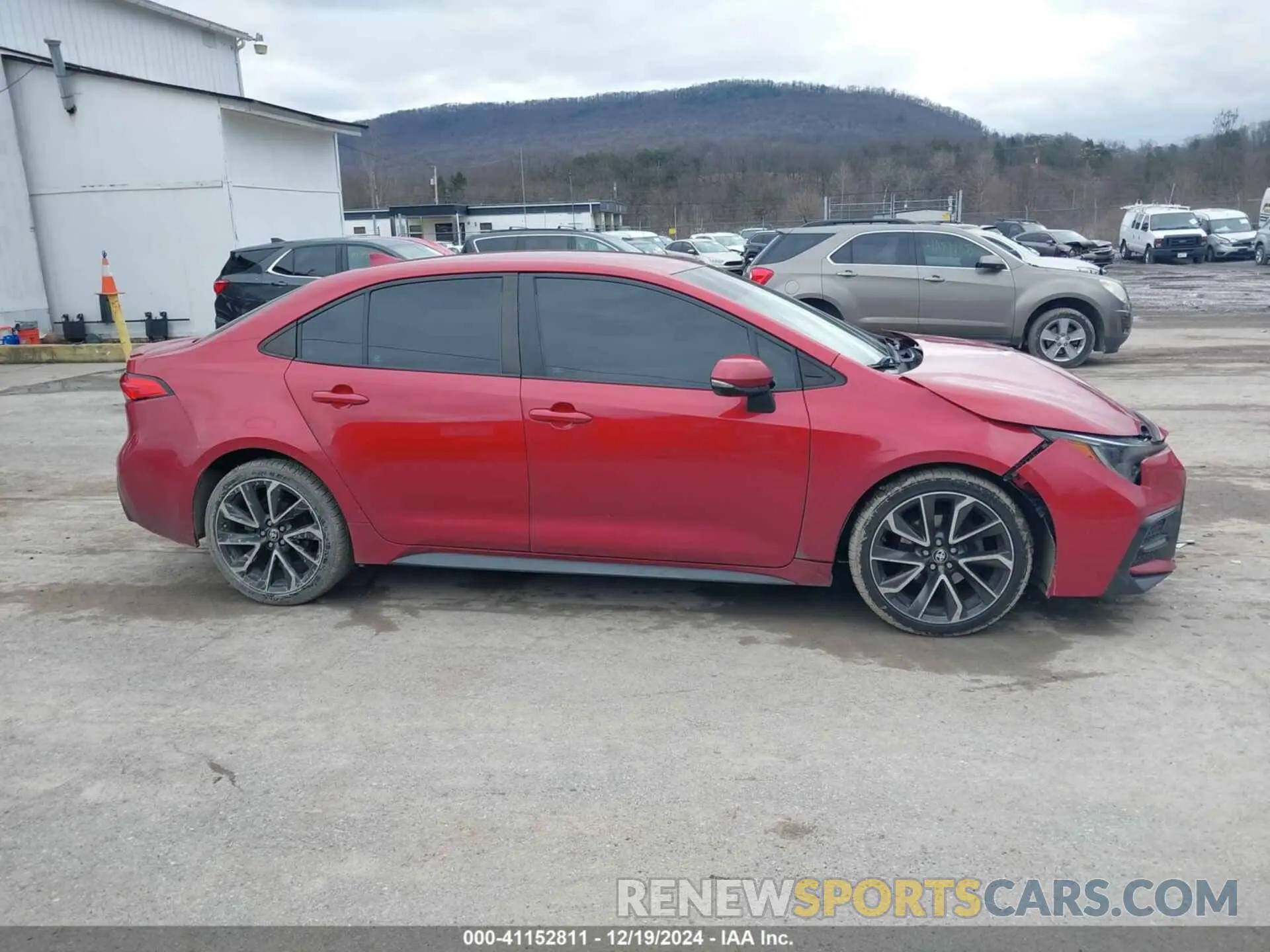13 fotografías del automóvil dañado 5YFS4RCE8LP029961 TOYOTA COROLLA 2020