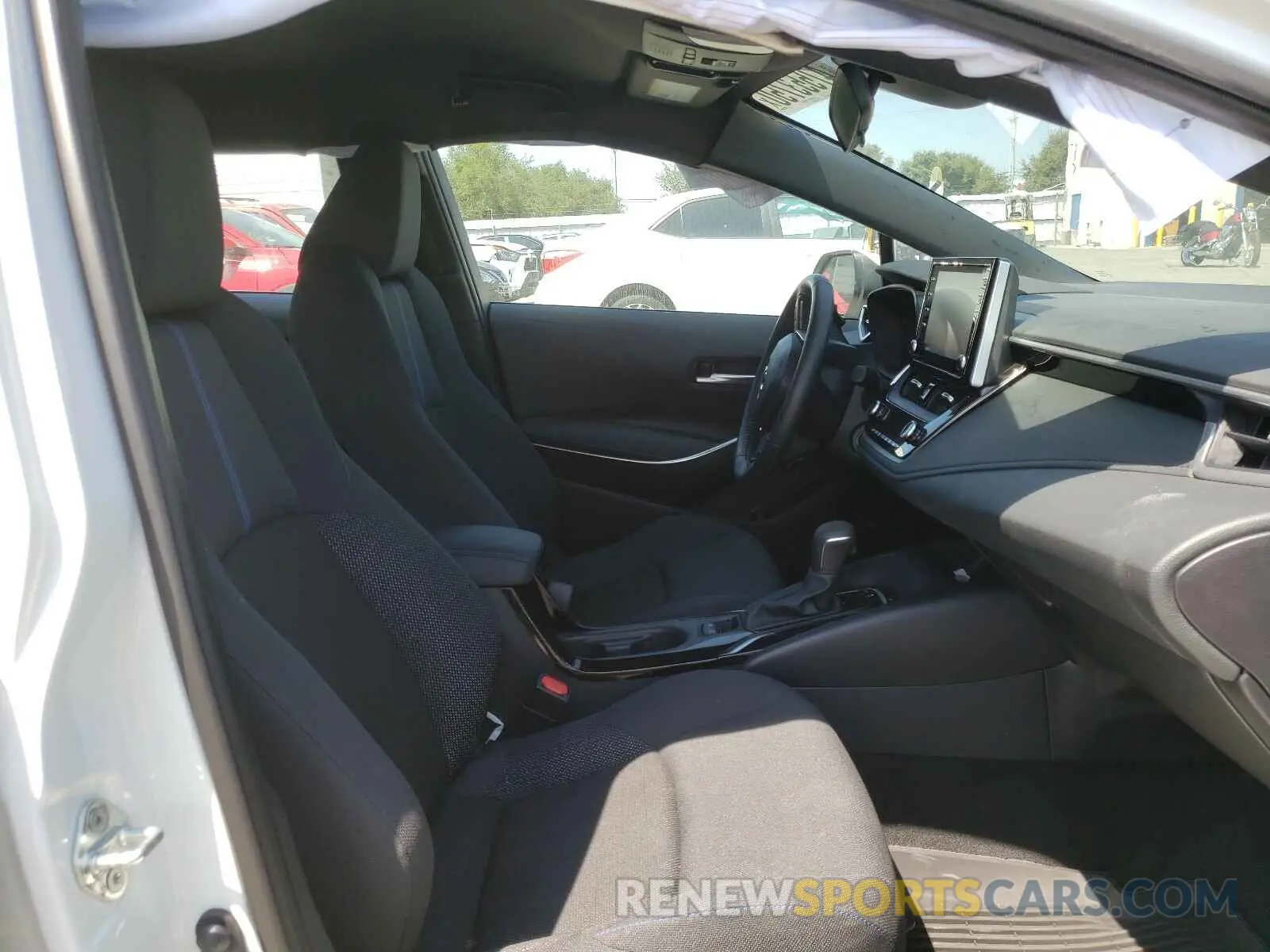 5 fotografías del automóvil dañado 5YFS4RCE8LP046386 TOYOTA COROLLA 2020