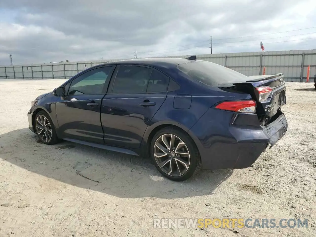2 fotografías del automóvil dañado 5YFS4RCE8LP053421 TOYOTA COROLLA 2020