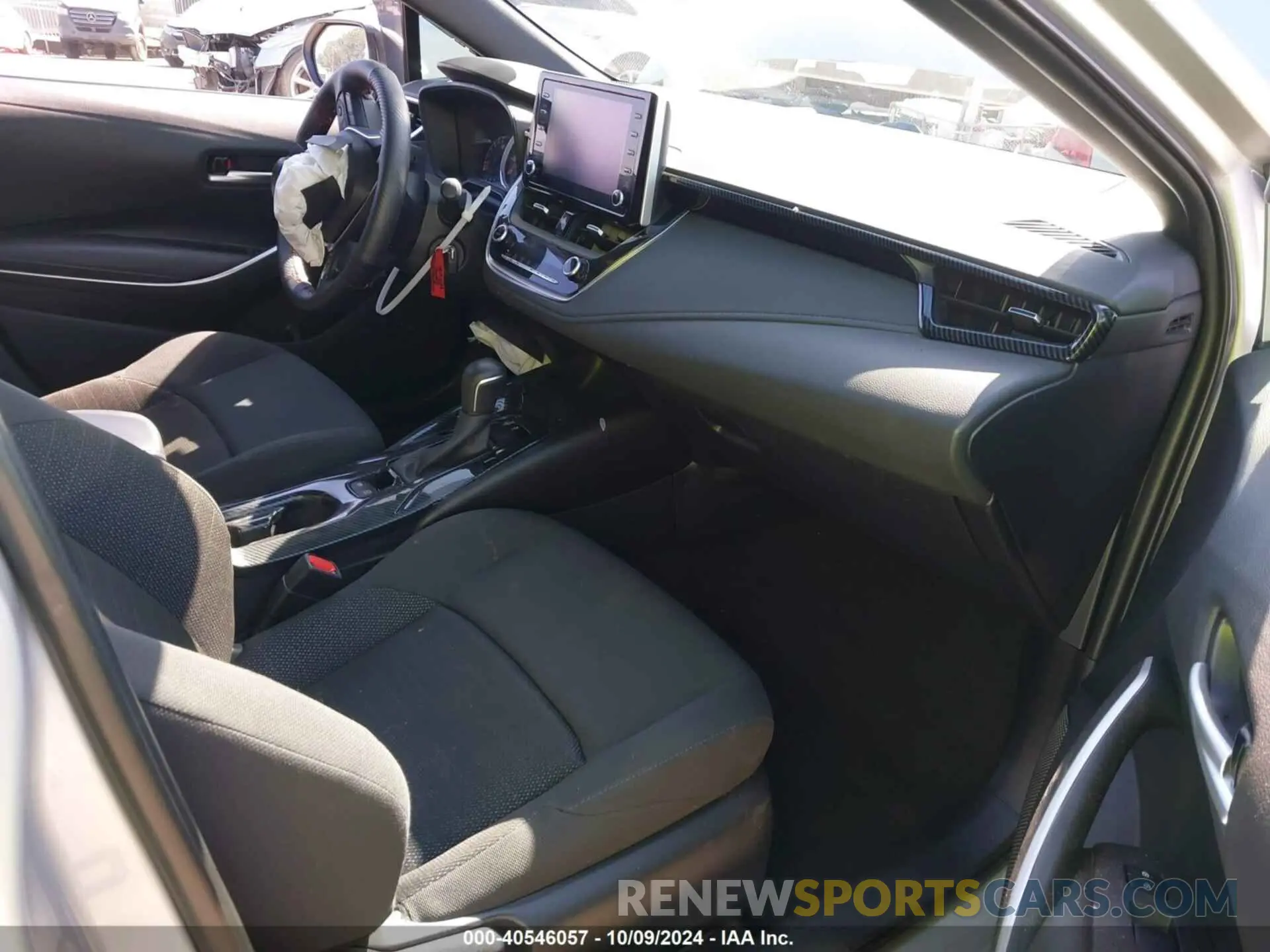5 fotografías del automóvil dañado 5YFS4RCE9LP016992 TOYOTA COROLLA 2020