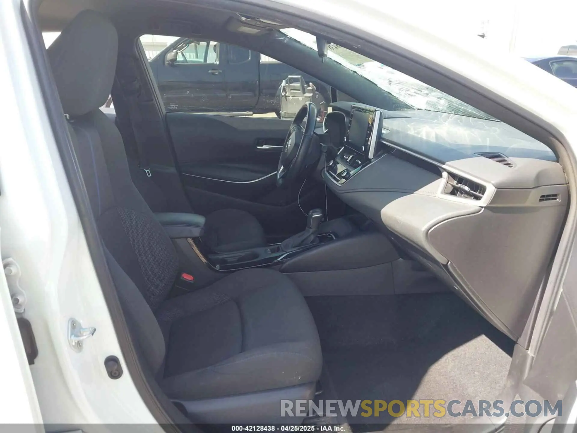 5 fotografías del automóvil dañado 5YFS4RCE9LP043707 TOYOTA COROLLA 2020