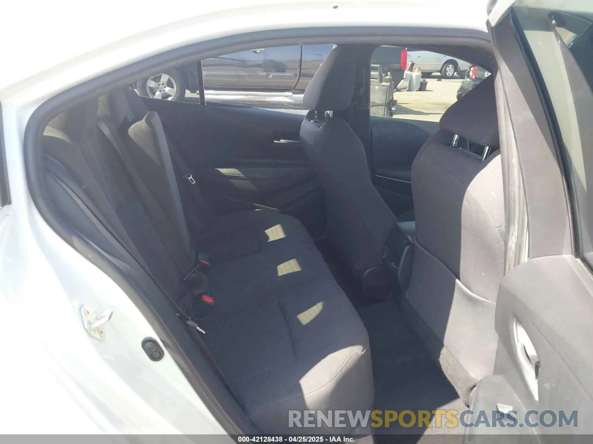 8 fotografías del automóvil dañado 5YFS4RCE9LP043707 TOYOTA COROLLA 2020