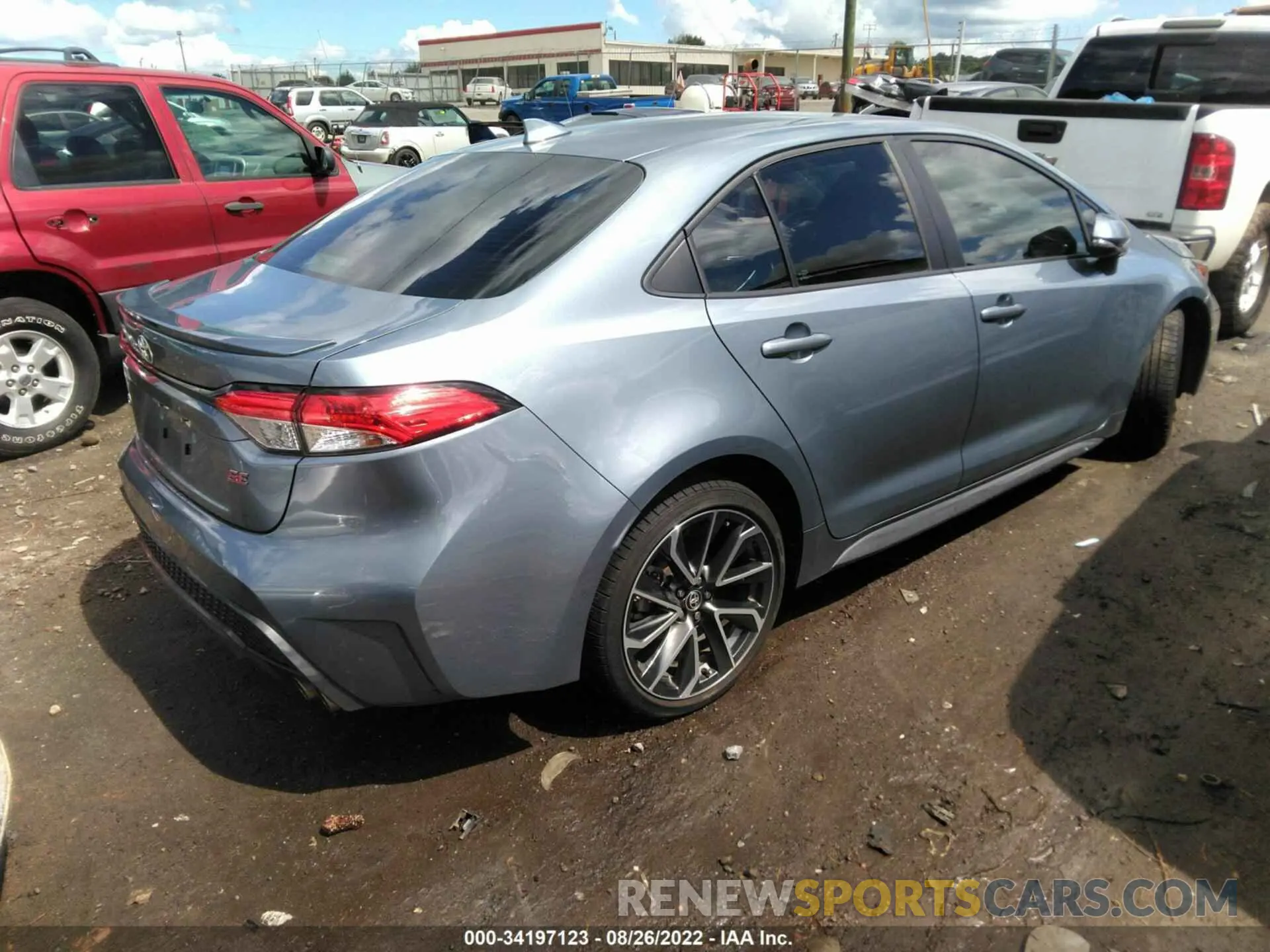 4 fotografías del automóvil dañado 5YFS4RCEXLP007136 TOYOTA COROLLA 2020
