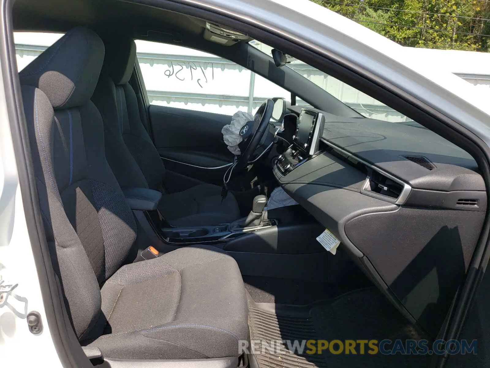 5 fotografías del automóvil dañado 5YFS4RCEXLP036345 TOYOTA COROLLA 2020