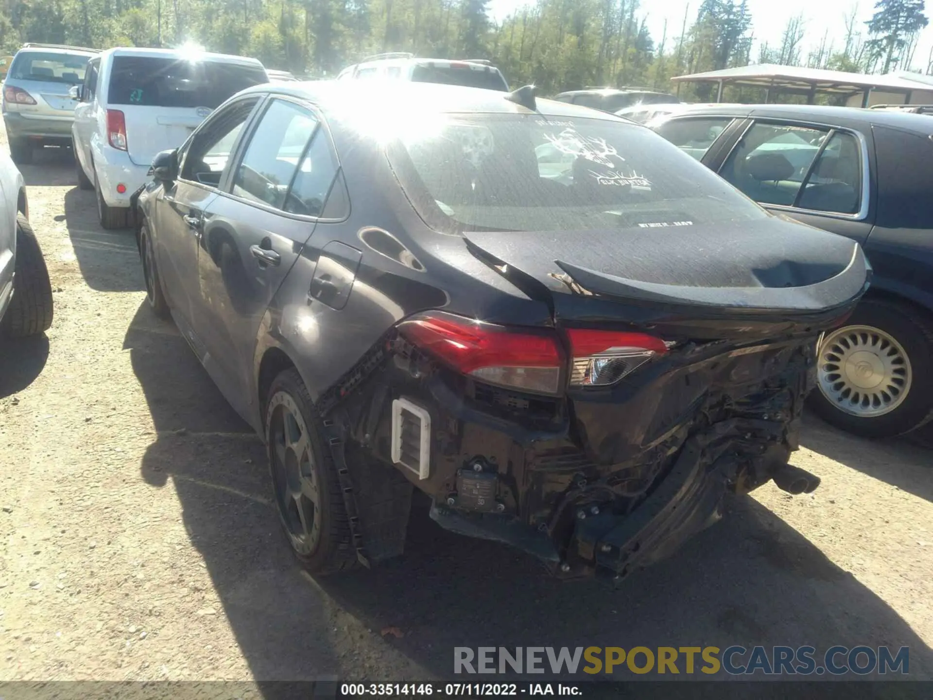 3 fotografías del automóvil dañado 5YFT4RCE4LP003216 TOYOTA COROLLA 2020